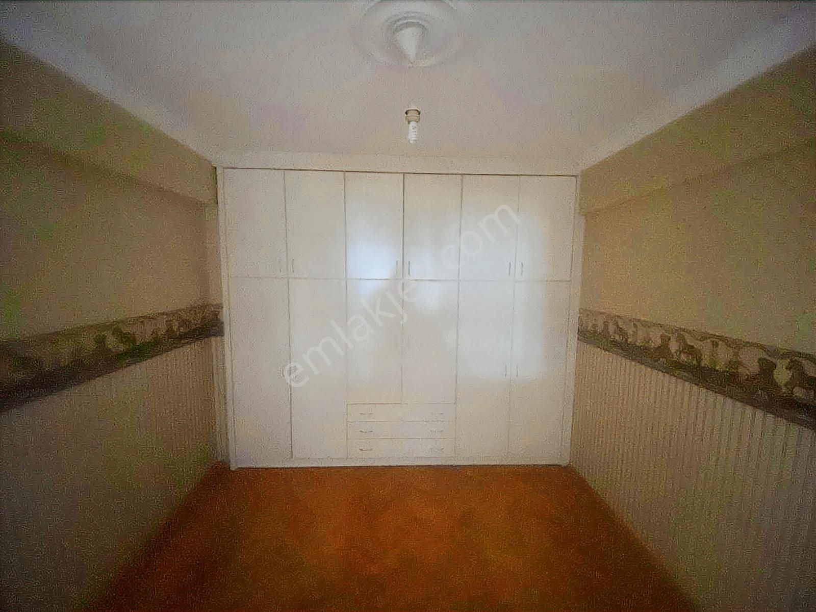 Bahriye Üçok Caddesinde Asansörlü Ve Ferah 3+1 Kiralık Daire - Görsel 2