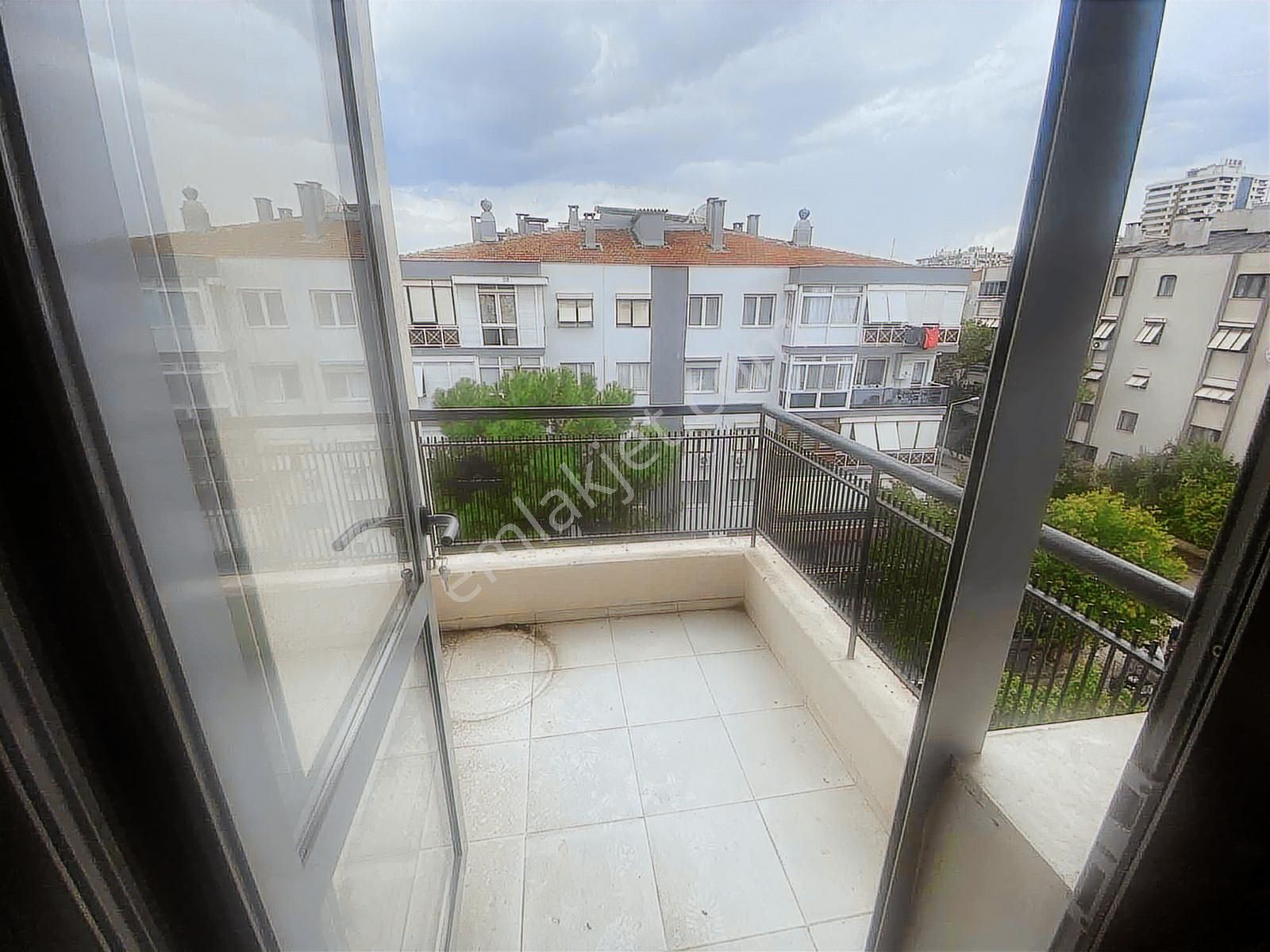 Bahriye Üçok Caddesinde Asansörlü Ve Ferah 3+1 Kiralık Daire - Görsel 16