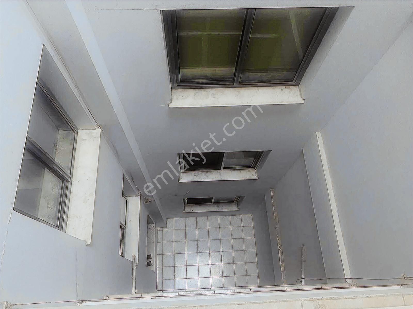 Bahriye Üçok Caddesinde Asansörlü Ve Ferah 3+1 Kiralık Daire - Görsel 10