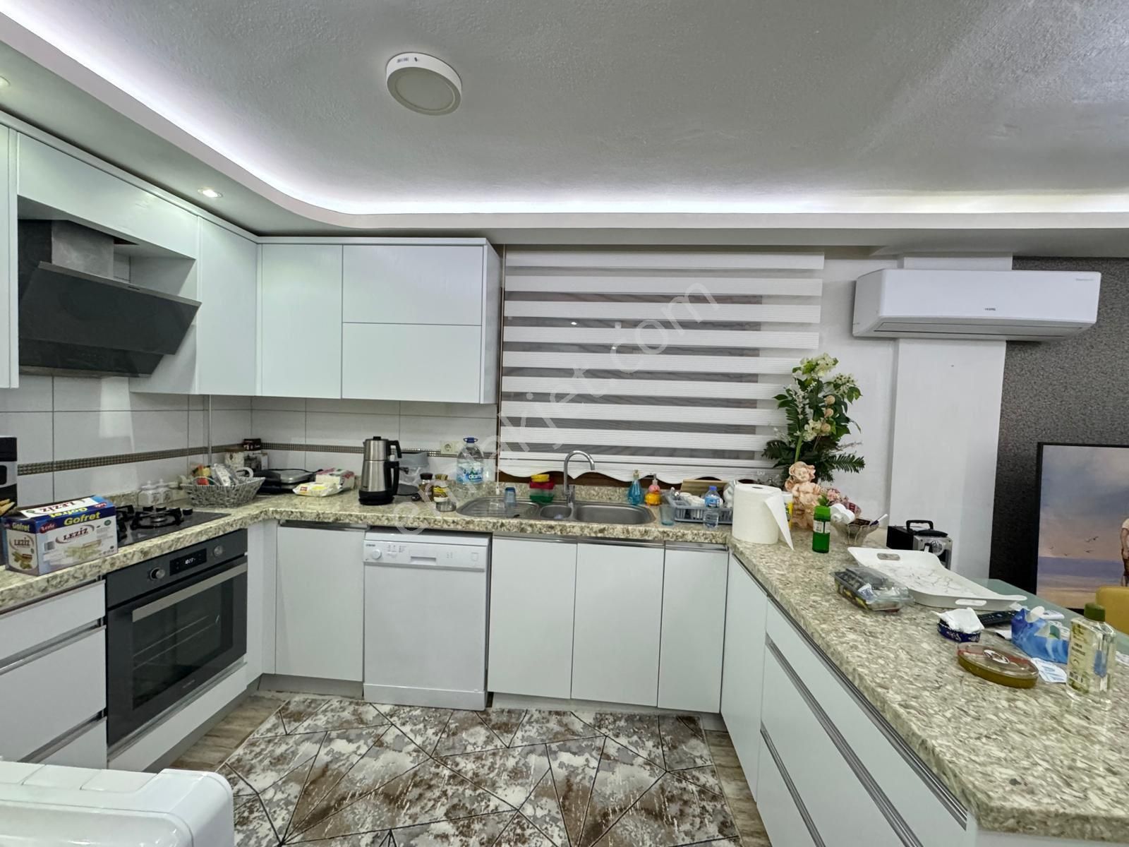 Özderede Deniz Tarafında Ful Tadilatlı 3+1 Villa - Görsel 17