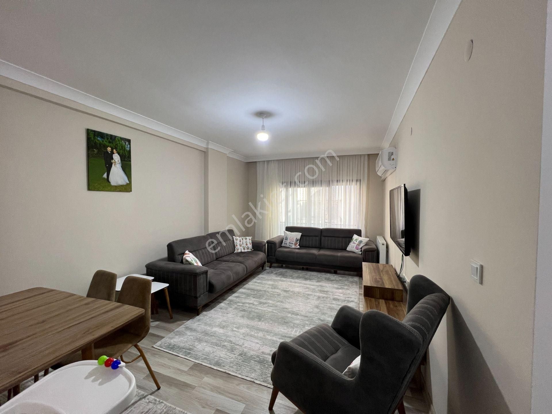 Bornova'da Mevlana Mah. Cadde Üstü Satılık 3+1 Doğalgazlı Daire