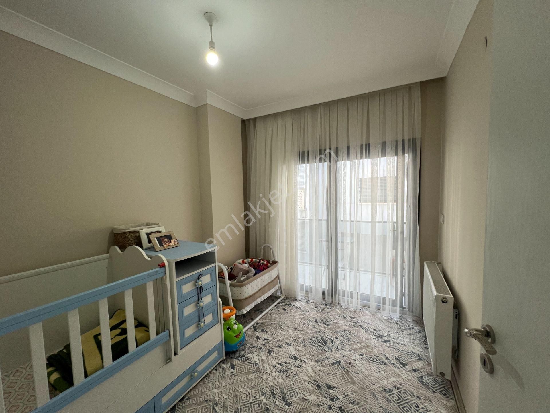 Bornova'da Mevlana Mah. Cadde Üstü Satılık 3+1 Doğalgazlı Daire - Görsel 9