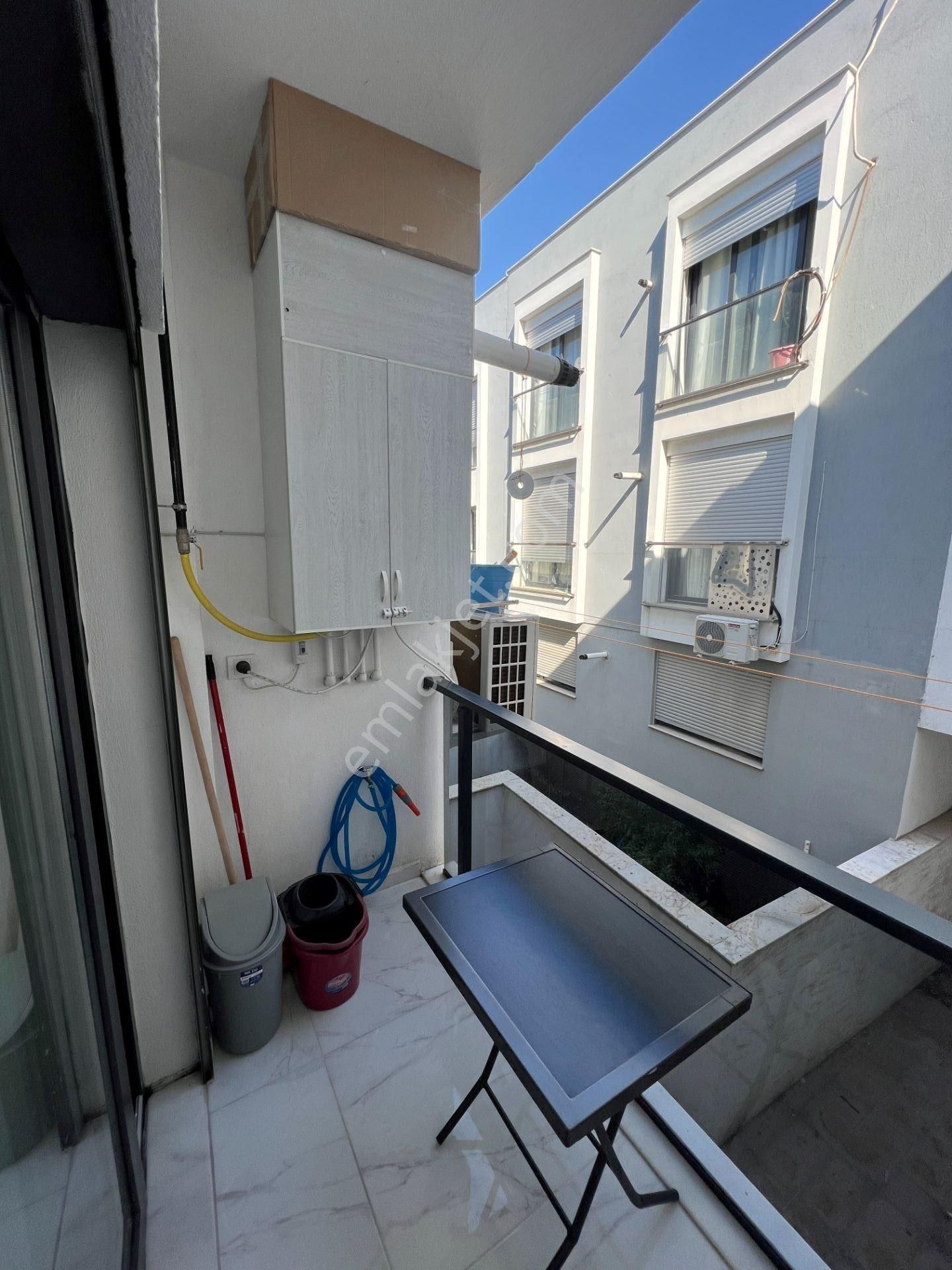 Bornova'da Mevlana Mah. Cadde Üstü Satılık 3+1 Doğalgazlı Daire - Görsel 11