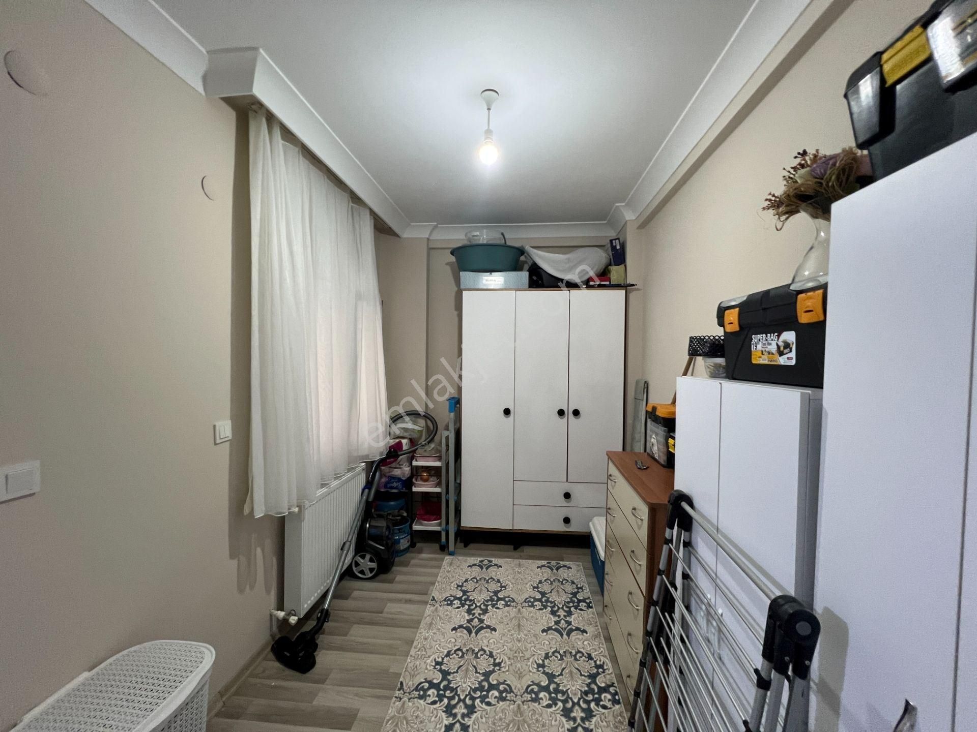 Bornova'da Mevlana Mah. Cadde Üstü Satılık 3+1 Doğalgazlı Daire - Görsel 7