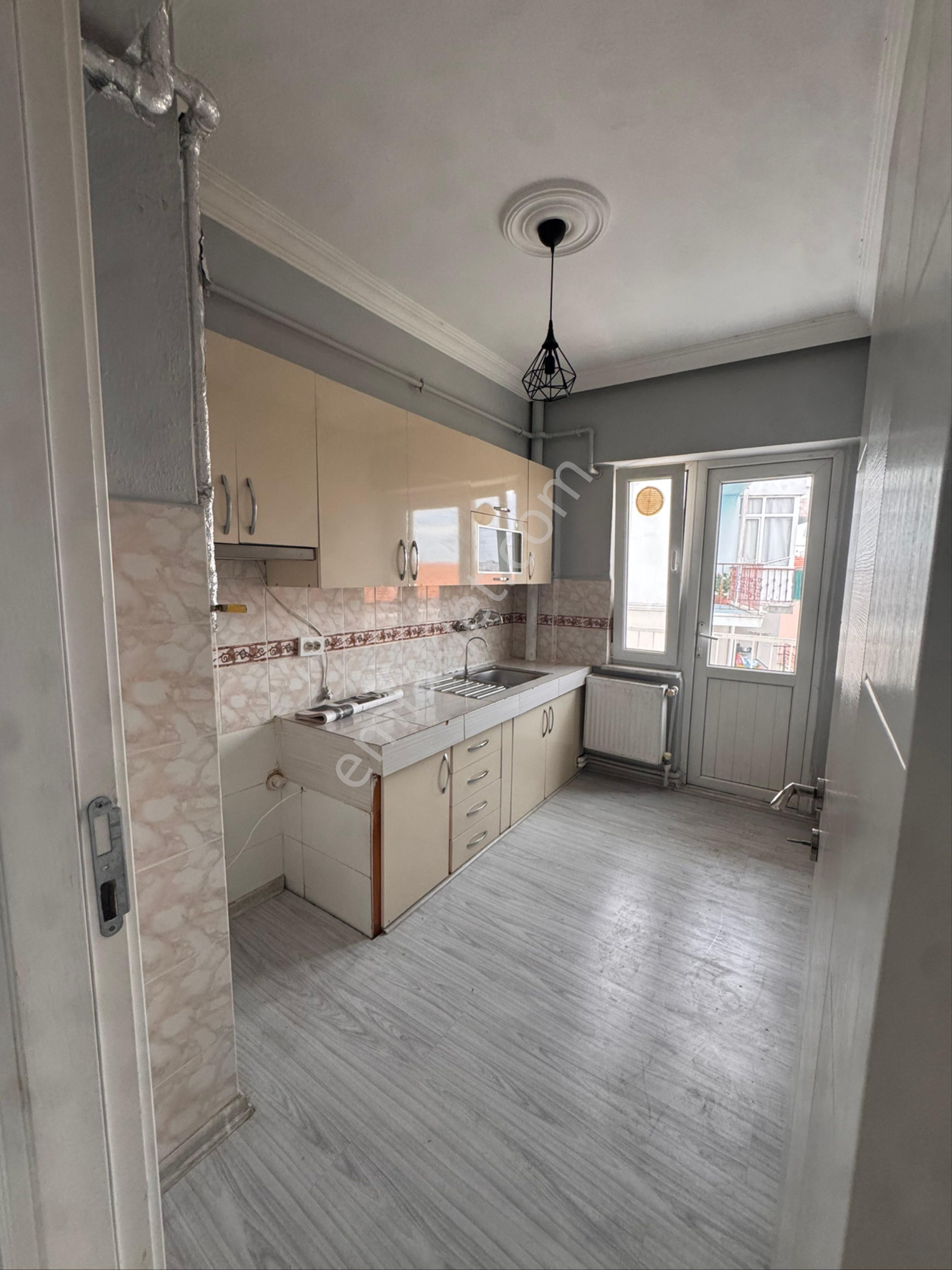 Çanakkale Merkez 2+1 Daire Satılık Cadde Üzerinde - Görsel 2