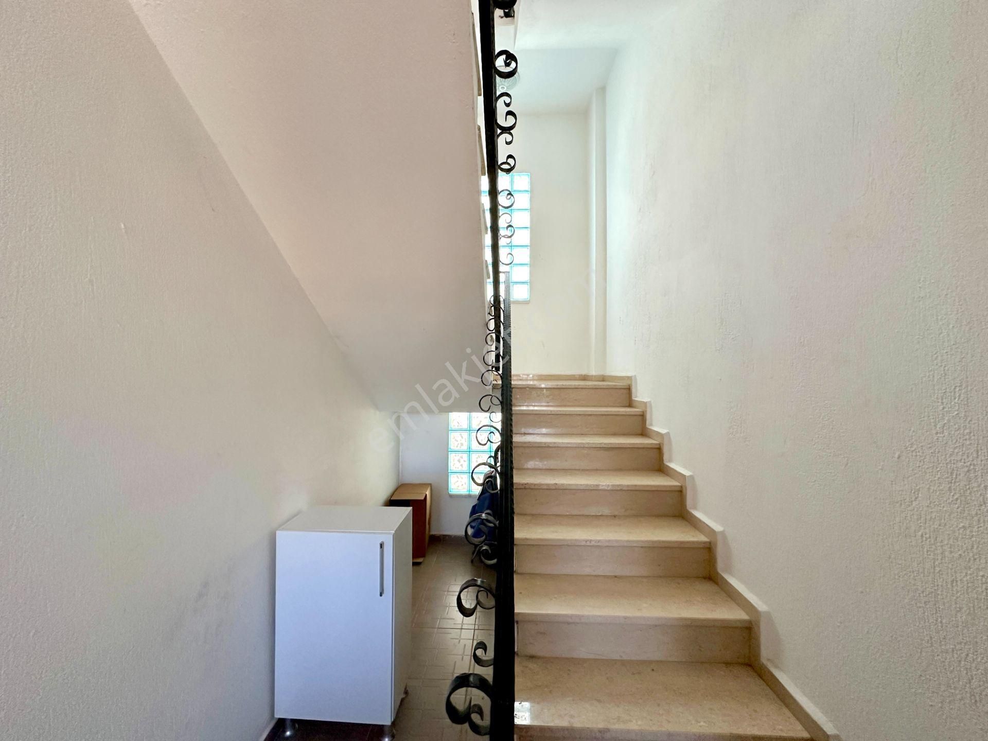 Bodrum Turgutreis Merkezde Kapalı Balkonlu Geniş Tertemiz 2+1 Daire - Görsel 6