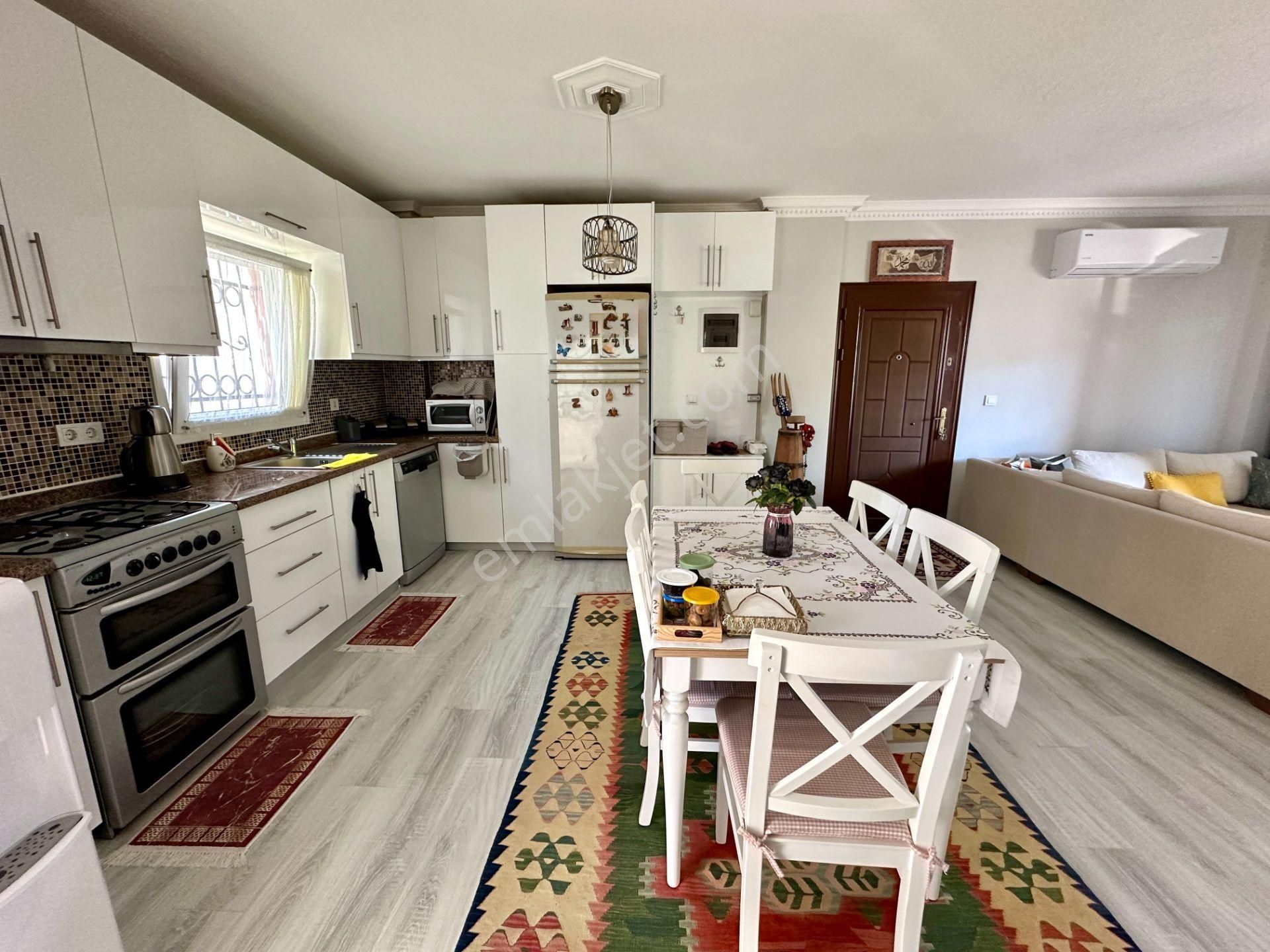 Bodrum Turgutreis Merkezde Kapalı Balkonlu Geniş Tertemiz 2+1 Daire - Görsel 13