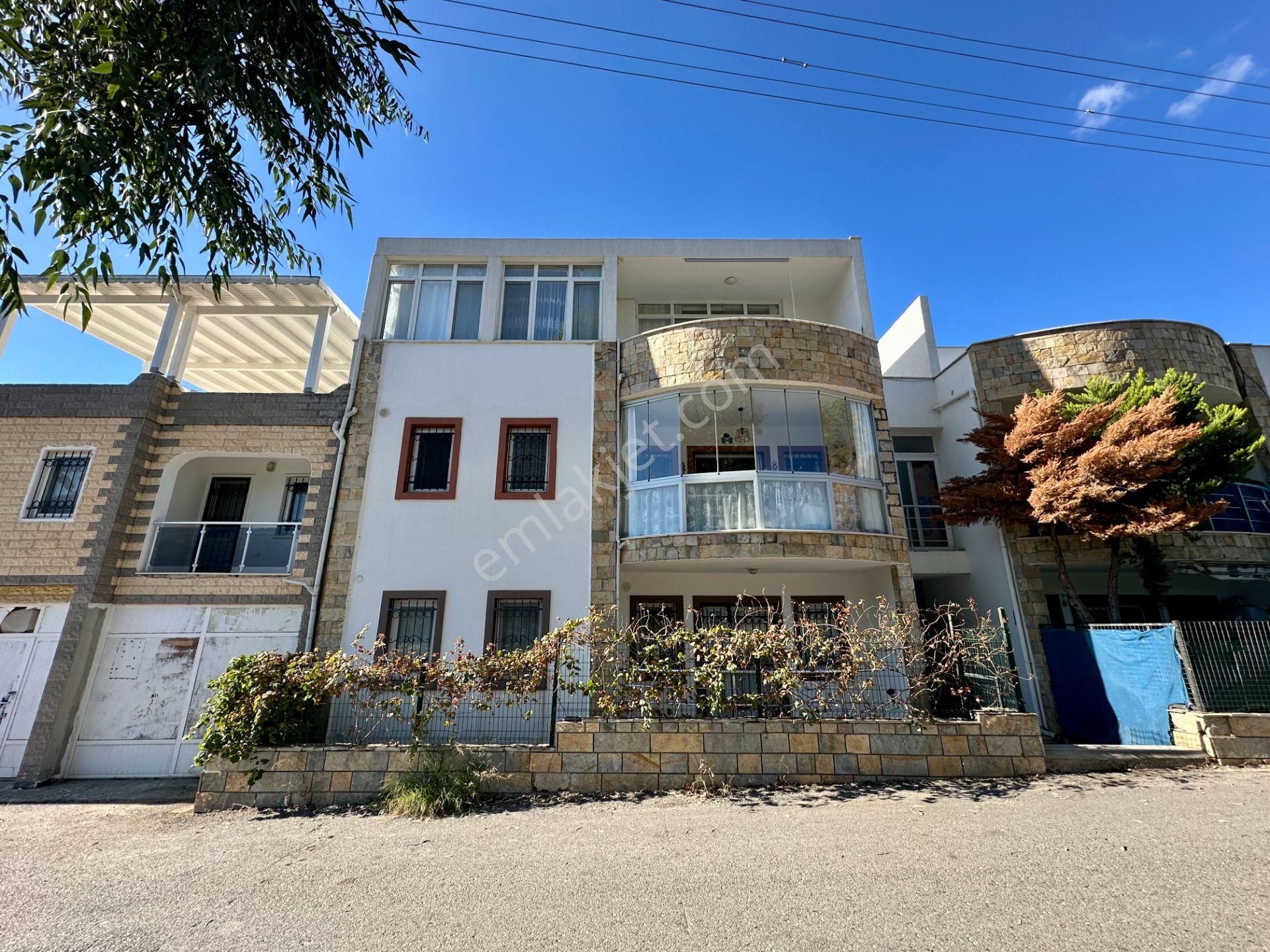 Bodrum Turgutreis Merkezde Kapalı Balkonlu Geniş Tertemiz 2+1 Daire - Görsel 35