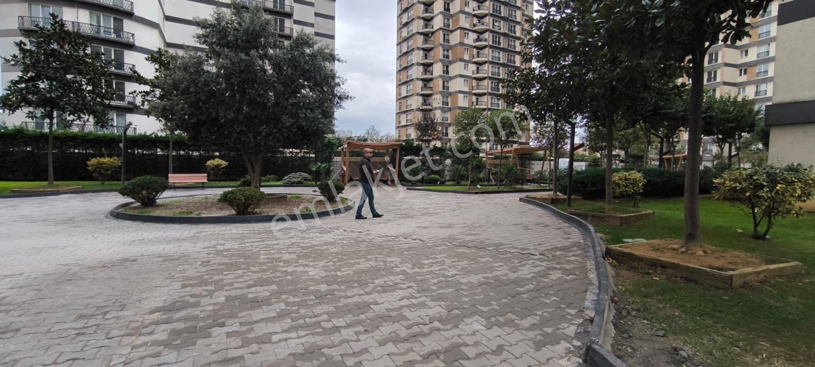 Merkezi Lokasyon Site İçi 1+1 Geniş Ara Kat Daire