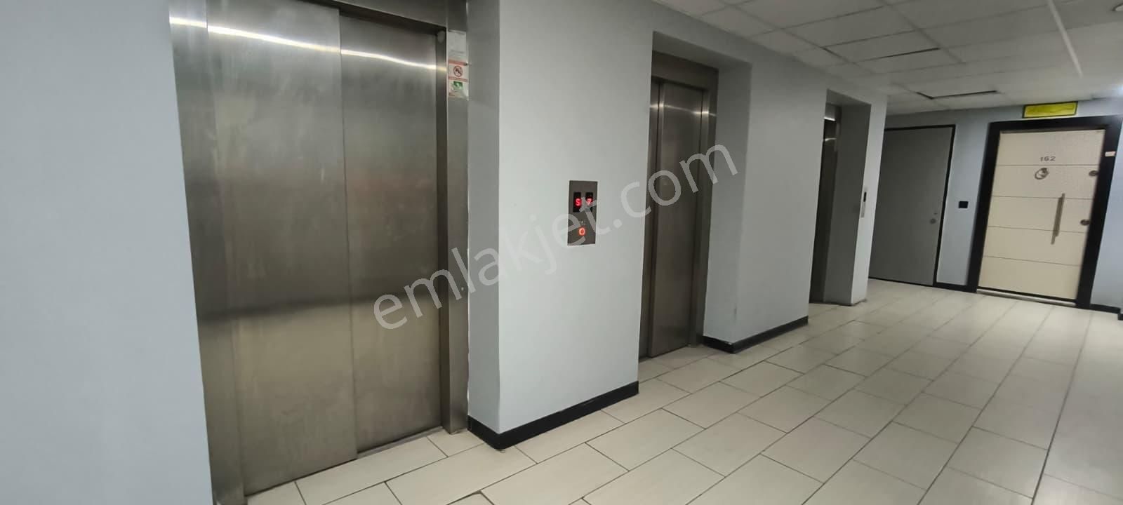 Merkezi Lokasyon Site İçi 1+1 Geniş Ara Kat Daire - Görsel 7