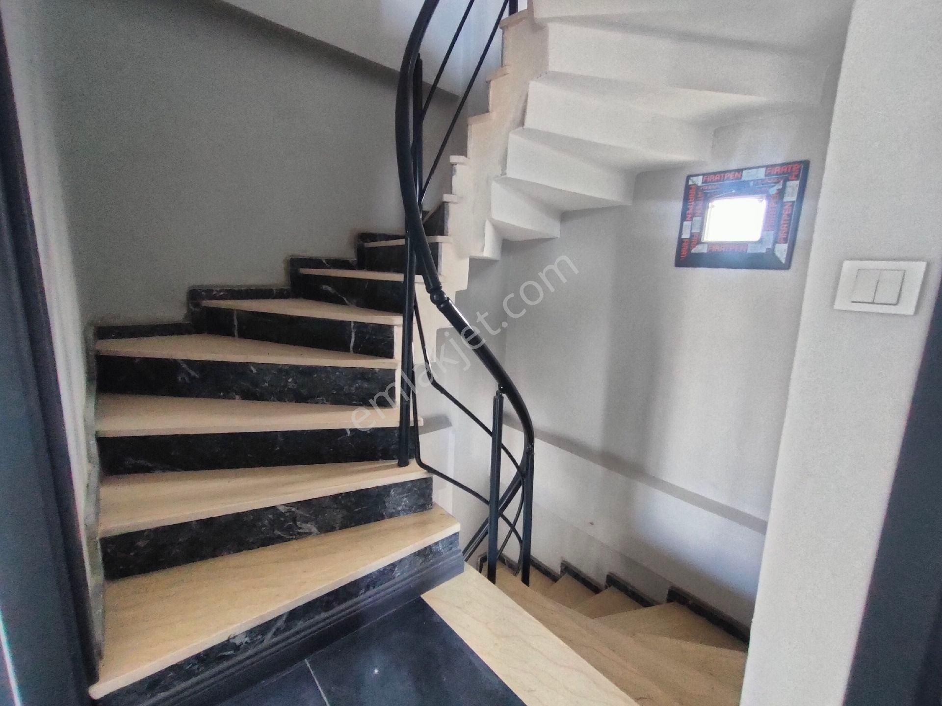 Kartallar'dan Geniş Ve Ferah 4+1 Bahçeli Deniz Manzaralı Lüks Yazlık Villa - Görsel 15