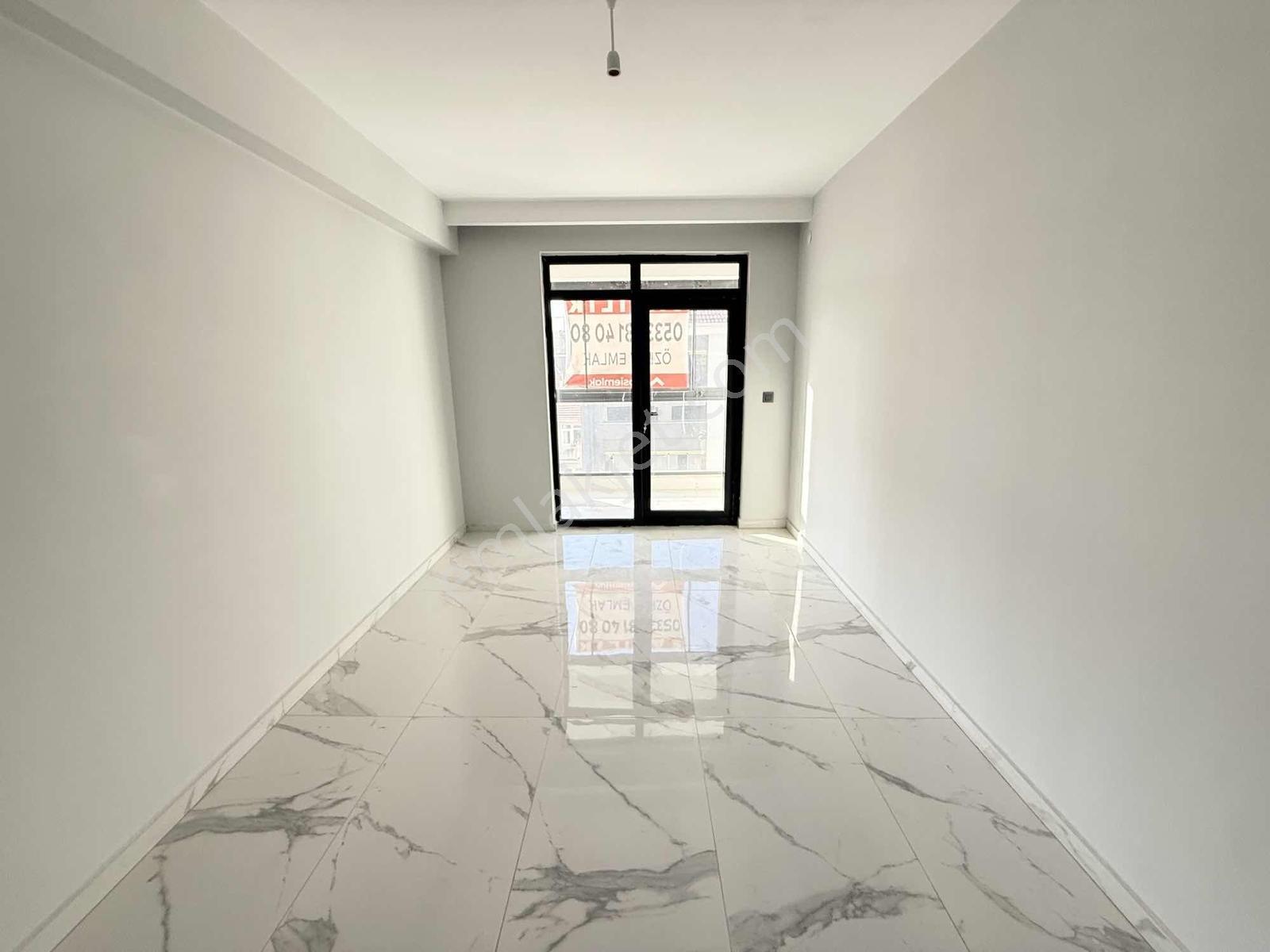 Özbey'den Çamlıca Mh Modern Tasarım, Yerden Isıtma 4+1 Daire - Görsel 21