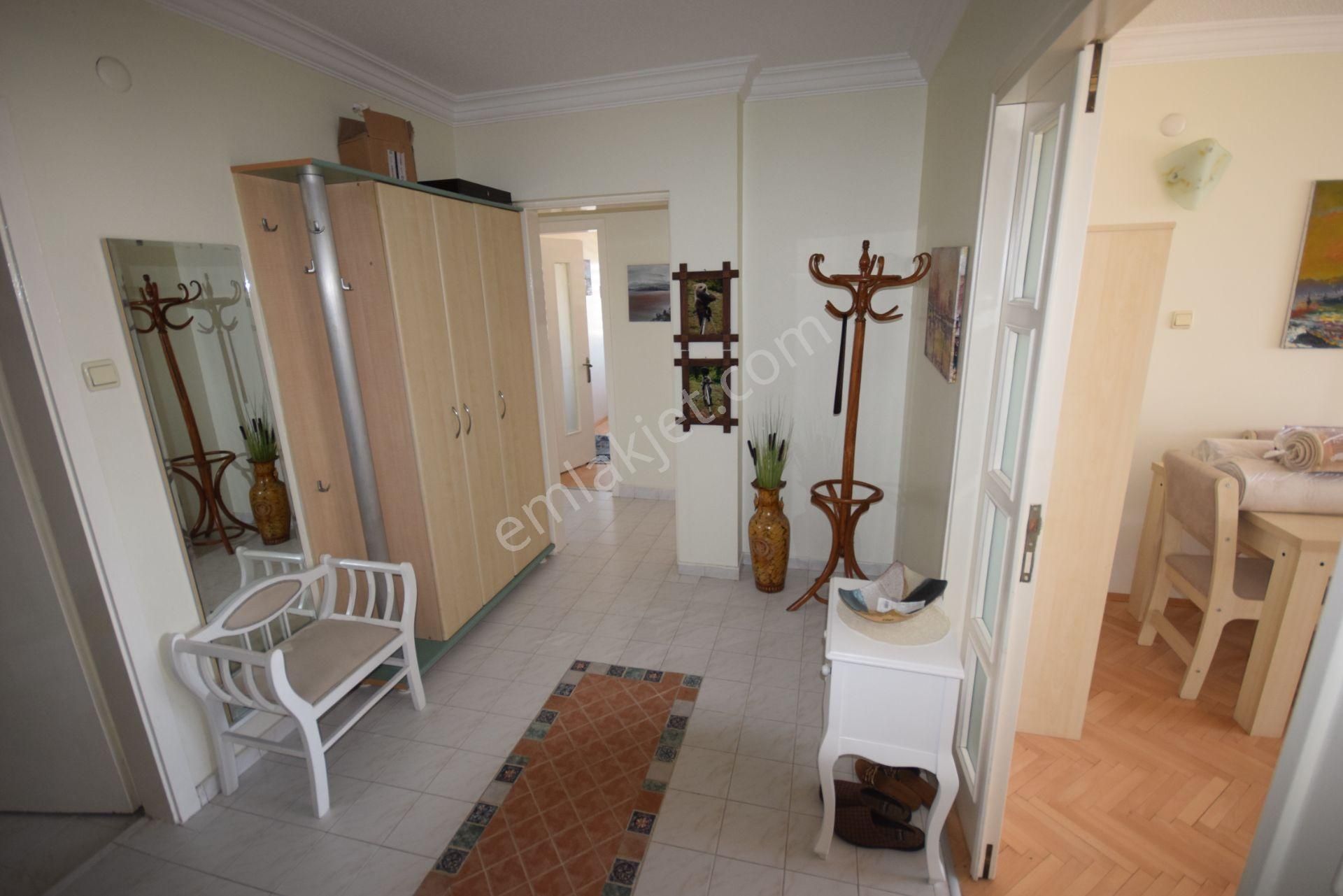 İlk-ev'den Full Mobilyalı Bakımlı Manzaralı Çobanyıldızı Sokakta 3+1 Merkezi Sistem - Görsel 12