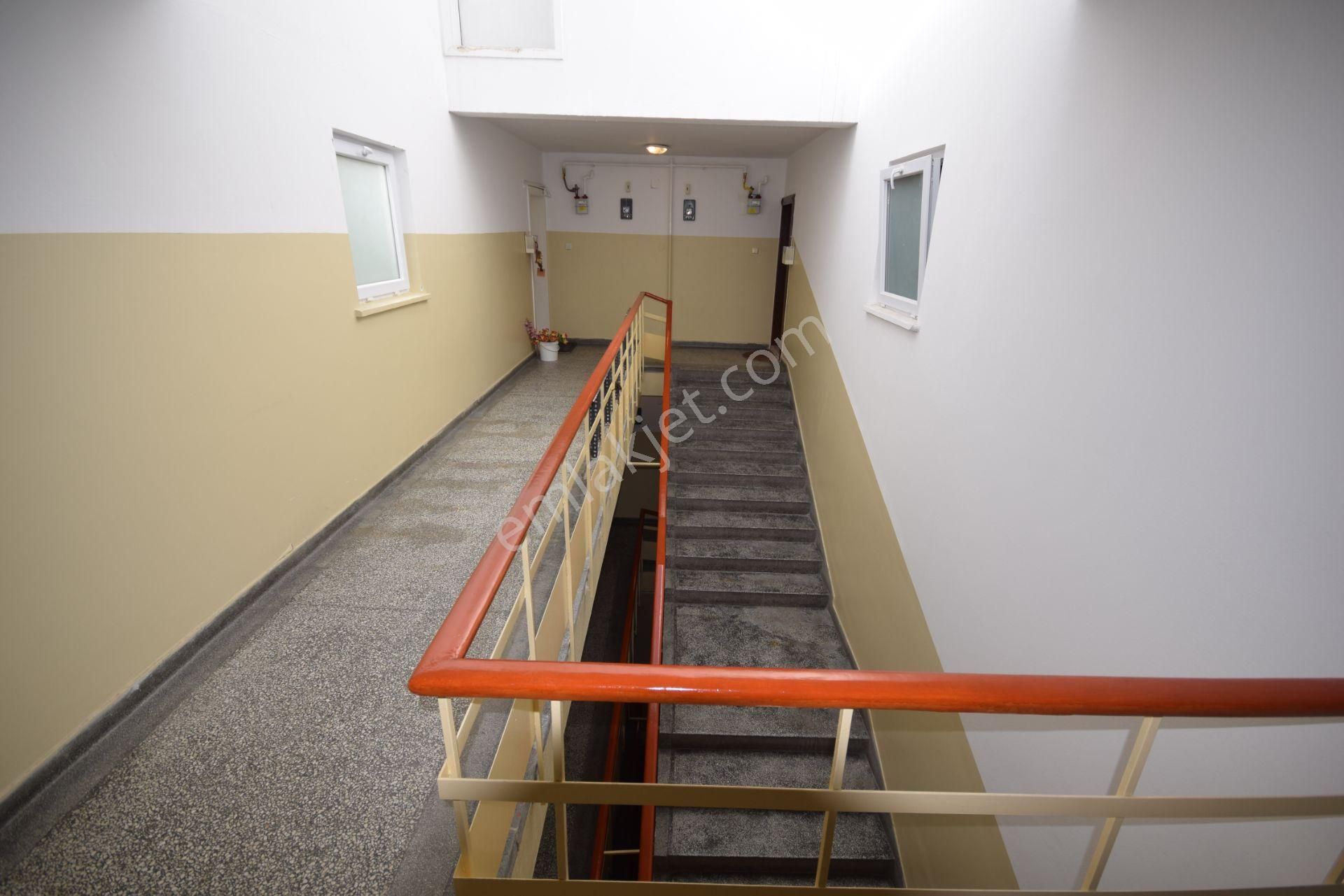 İlk-ev'den Full Mobilyalı Bakımlı Manzaralı Çobanyıldızı Sokakta 3+1 Merkezi Sistem - Görsel 15