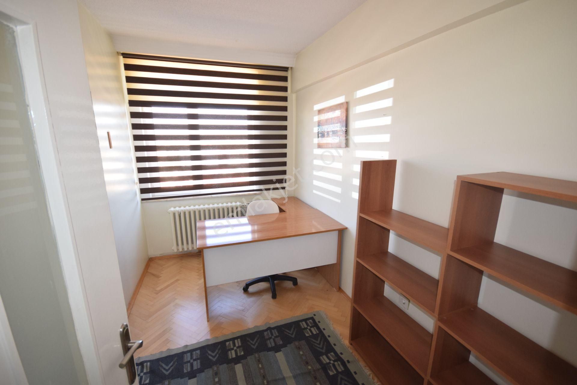 İlk-ev'den Full Mobilyalı Bakımlı Manzaralı Çobanyıldızı Sokakta 3+1 Merkezi Sistem - Görsel 18