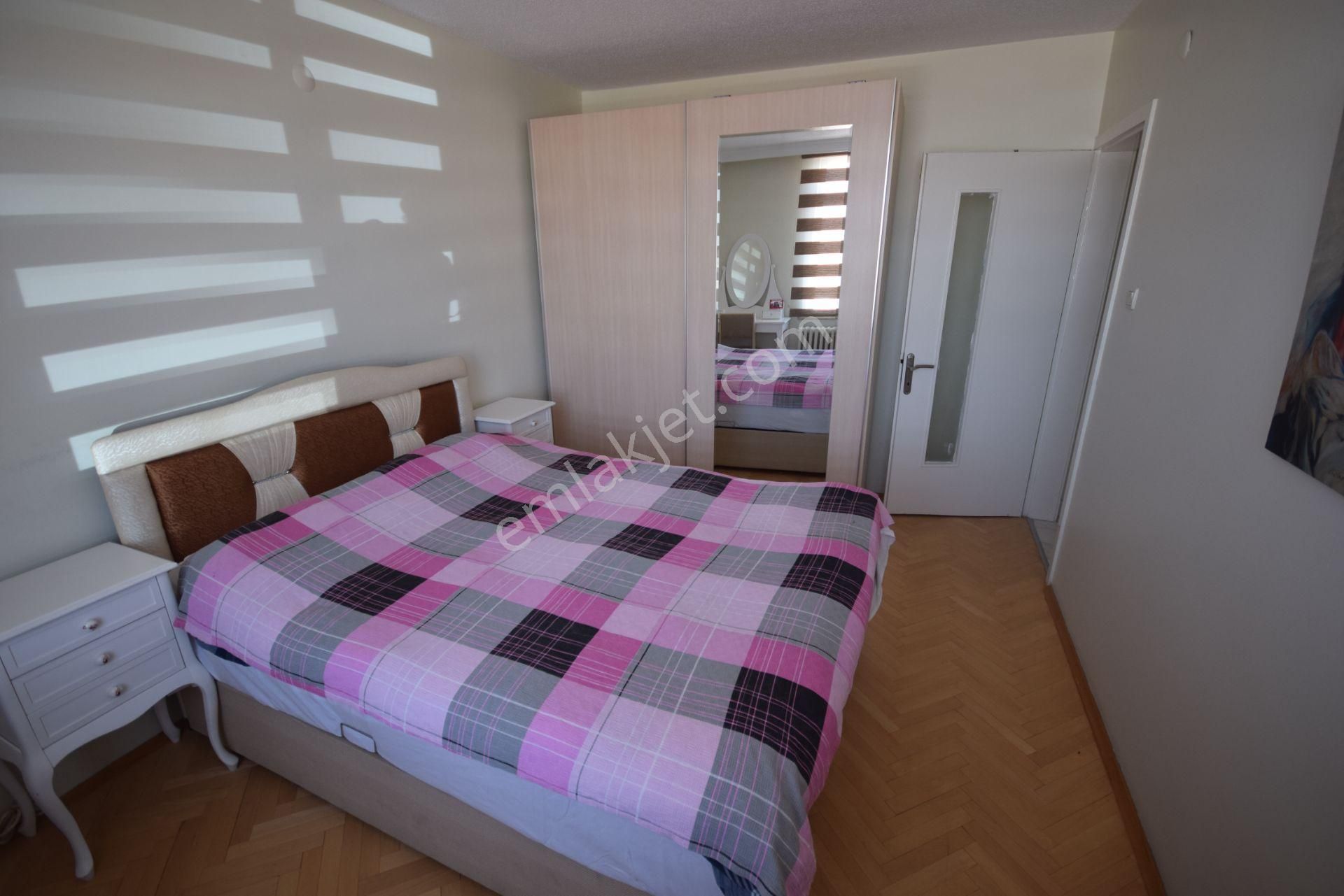 İlk-ev'den Full Mobilyalı Bakımlı Manzaralı Çobanyıldızı Sokakta 3+1 Merkezi Sistem - Görsel 17