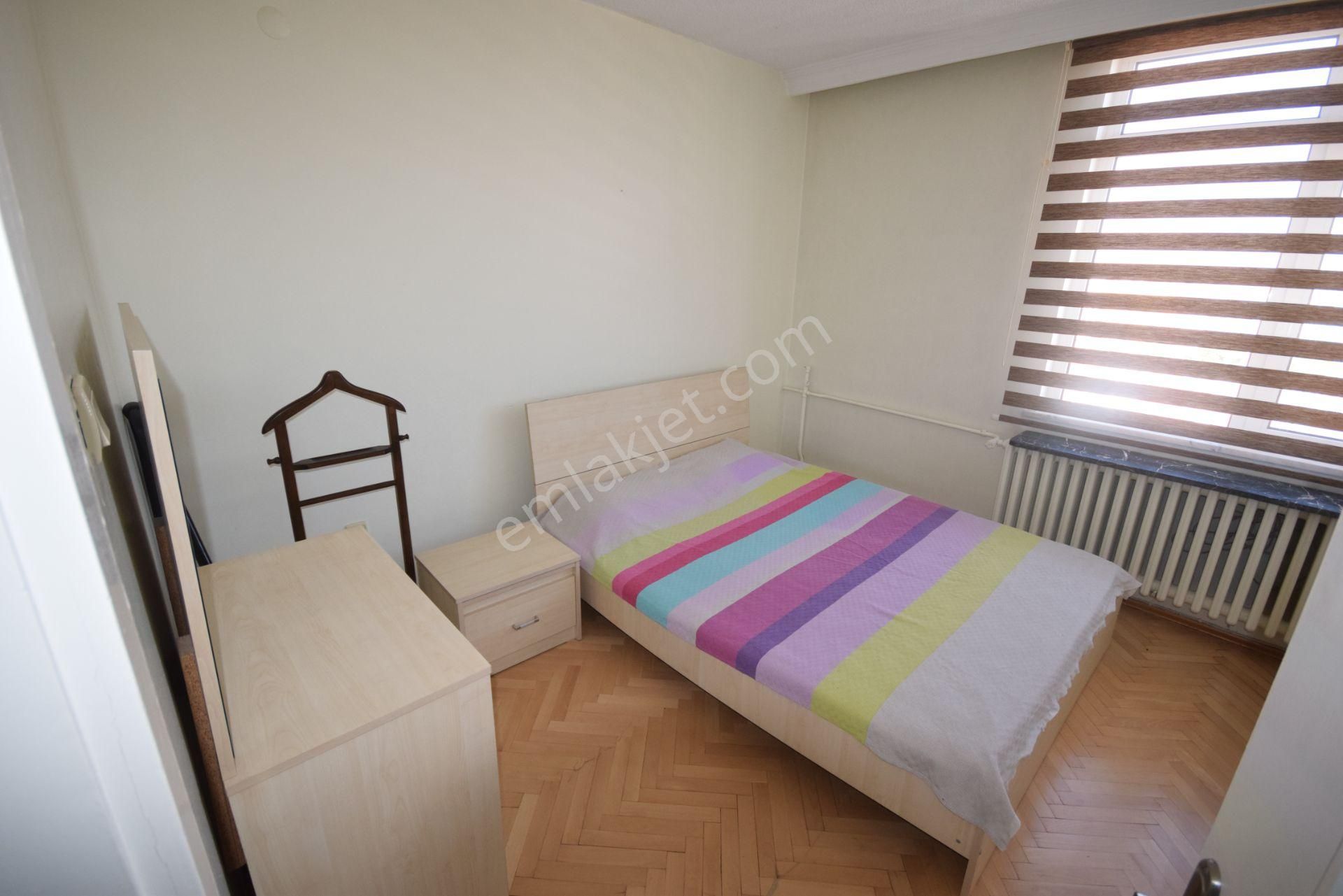 İlk-ev'den Full Mobilyalı Bakımlı Manzaralı Çobanyıldızı Sokakta 3+1 Merkezi Sistem - Görsel 19