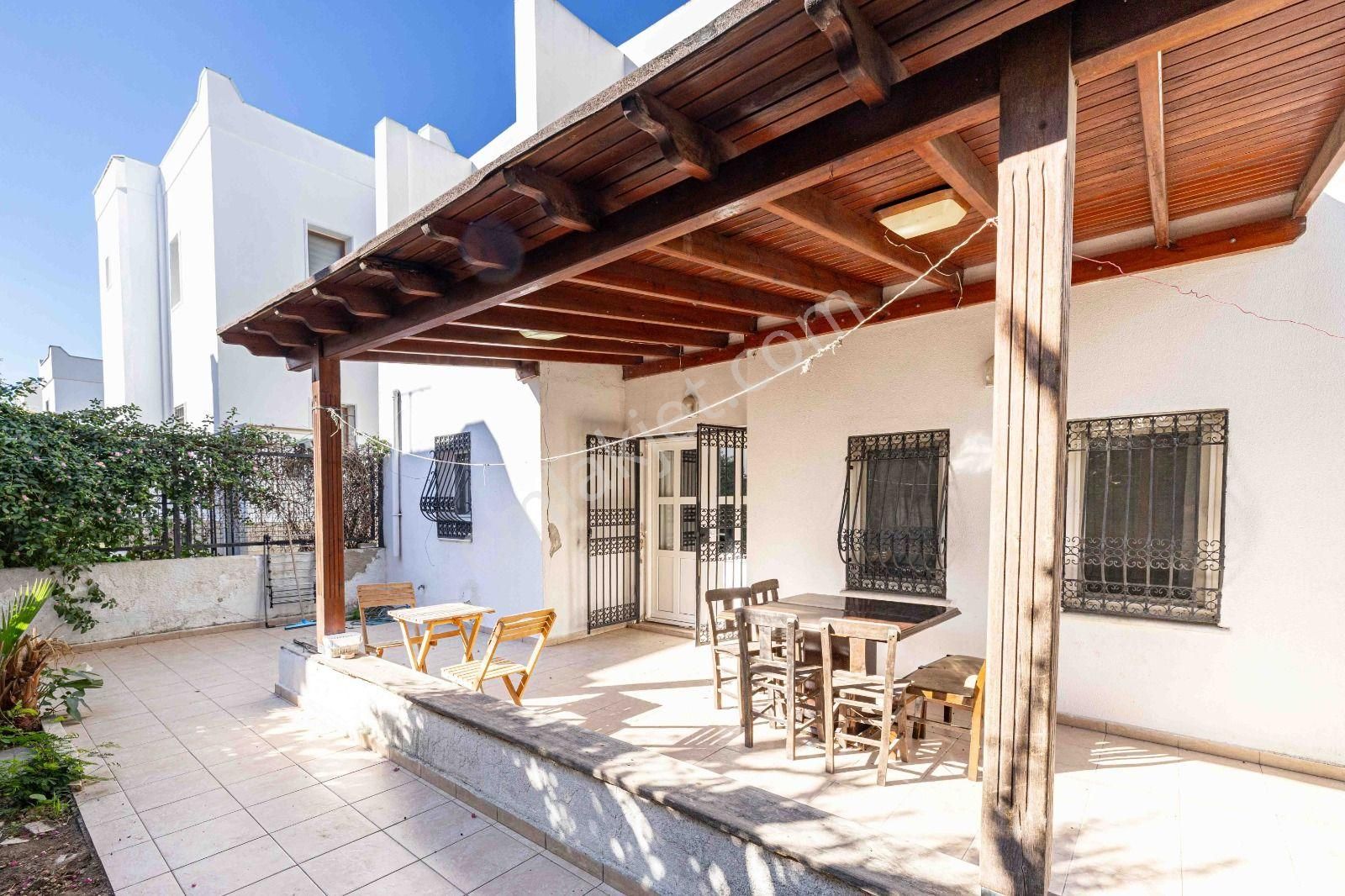 Bodrum Eskiçeşme'de Merkezi Noktalara Yürüme Mesafesinde Müstakil Ev - Görsel 5