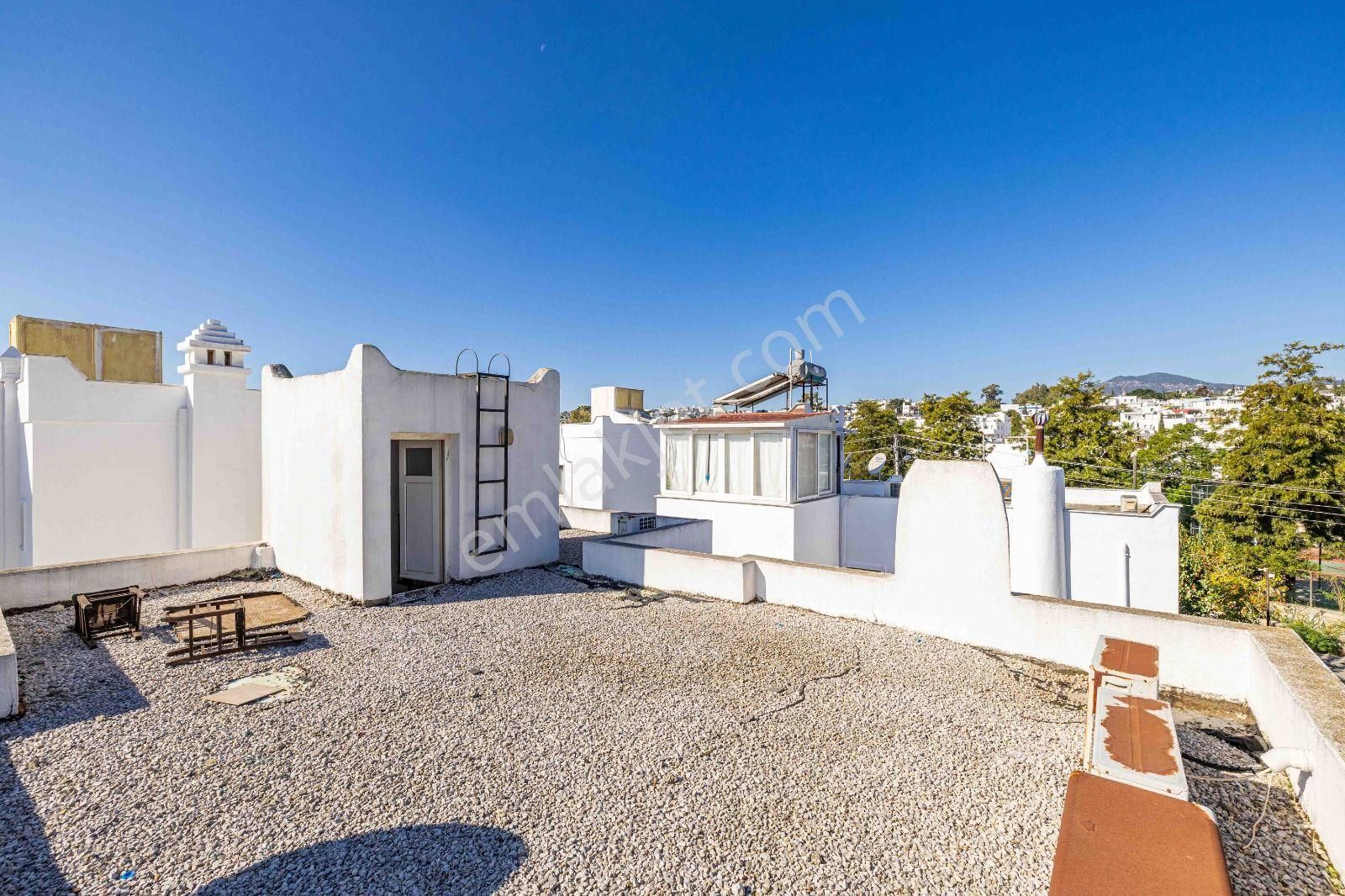 Bodrum Eskiçeşme'de Merkezi Noktalara Yürüme Mesafesinde Müstakil Ev - Görsel 30