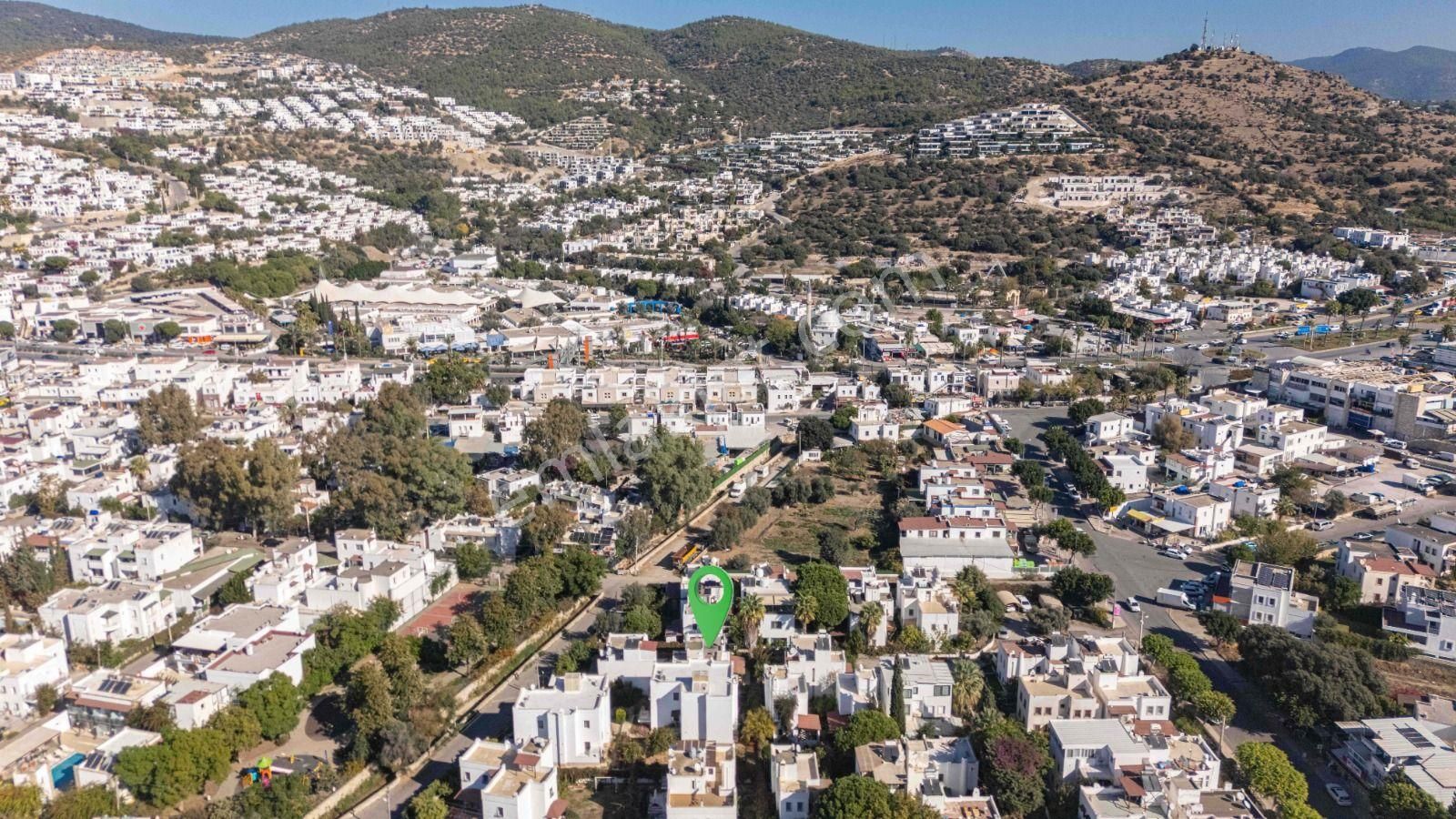 Bodrum Eskiçeşme'de Merkezi Noktalara Yürüme Mesafesinde Müstakil Ev - Görsel 35