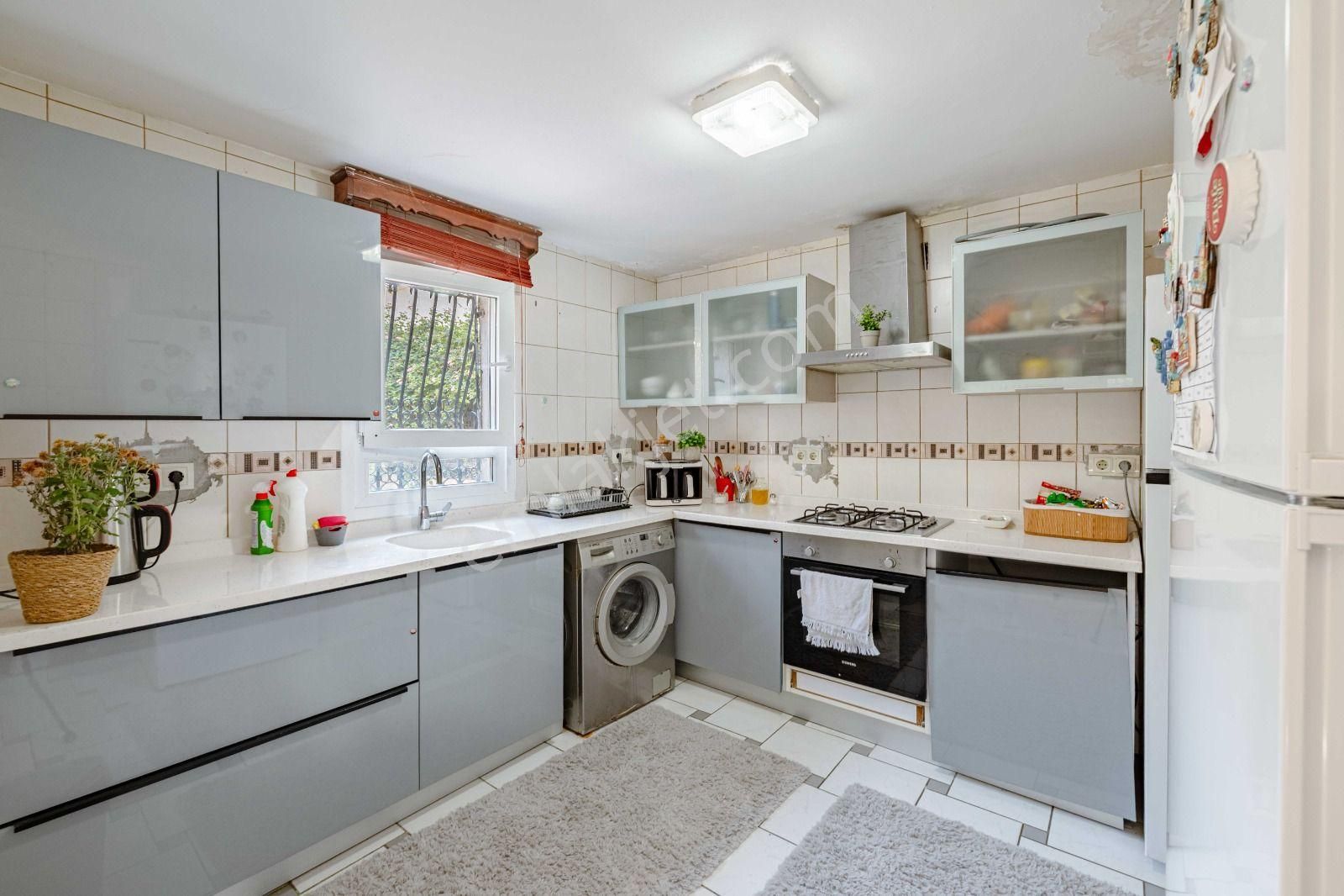 Bodrum Eskiçeşme'de Merkezi Noktalara Yürüme Mesafesinde Müstakil Ev - Görsel 11