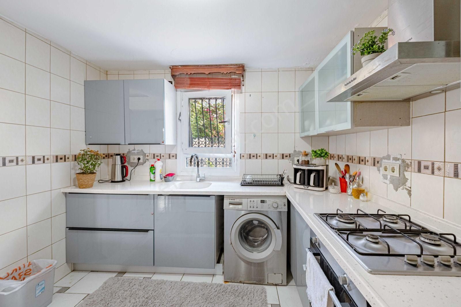 Bodrum Eskiçeşme'de Merkezi Noktalara Yürüme Mesafesinde Müstakil Ev - Görsel 10