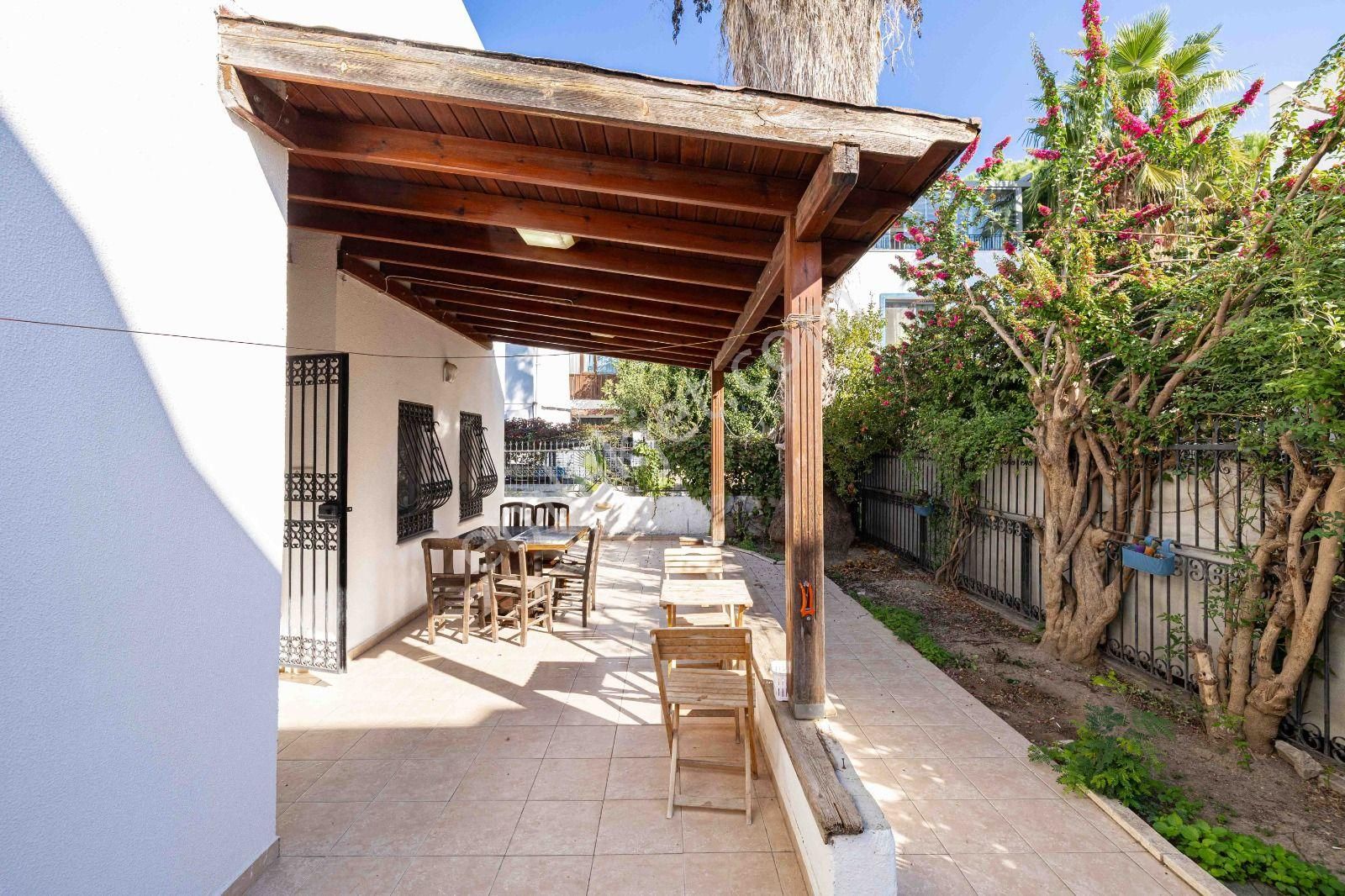 Bodrum Eskiçeşme'de Merkezi Noktalara Yürüme Mesafesinde Müstakil Ev - Görsel 2