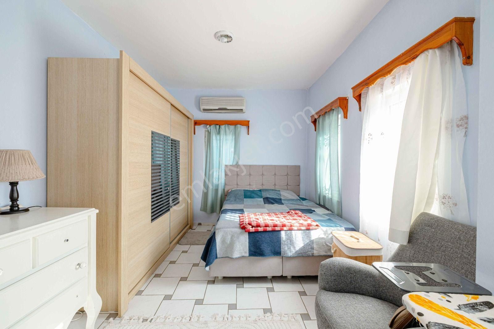 Bodrum Eskiçeşme'de Merkezi Noktalara Yürüme Mesafesinde Müstakil Ev - Görsel 20