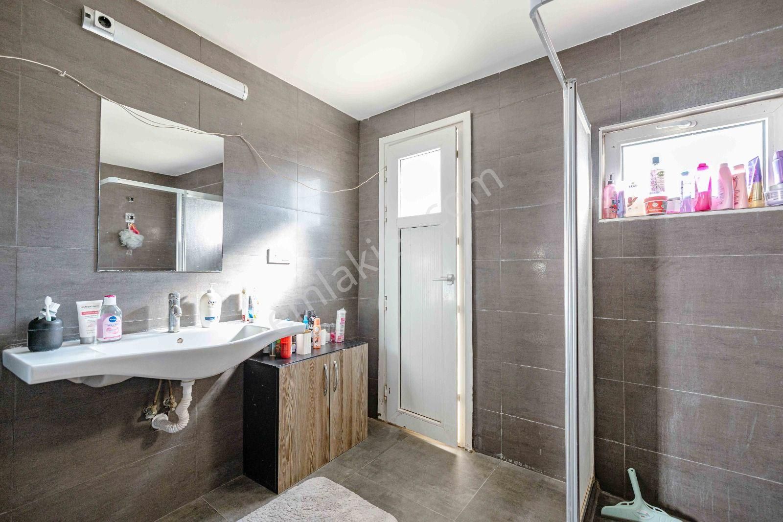 Bodrum Eskiçeşme'de Merkezi Noktalara Yürüme Mesafesinde Müstakil Ev - Görsel 26