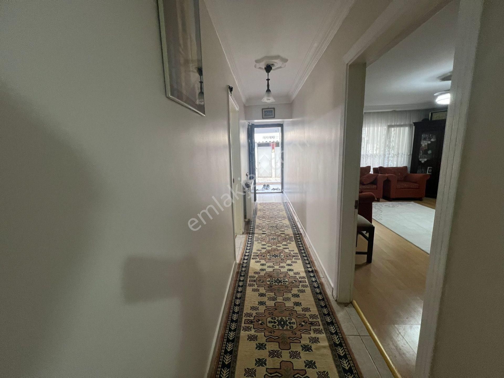 Acill Buca Vergi Dairesi Yakını Barış Mah.de 3+1 120m2 Dgazlı Ayrı Mutfak - Görsel 20