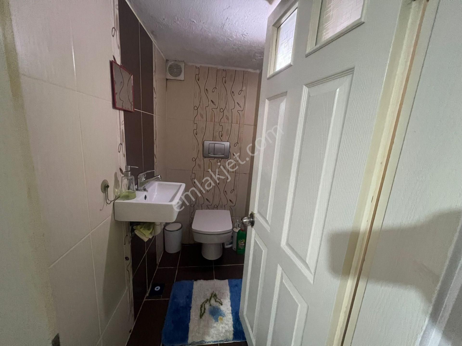 Acill Buca Vergi Dairesi Yakını Barış Mah.de 3+1 120m2 Dgazlı Ayrı Mutfak - Görsel 18