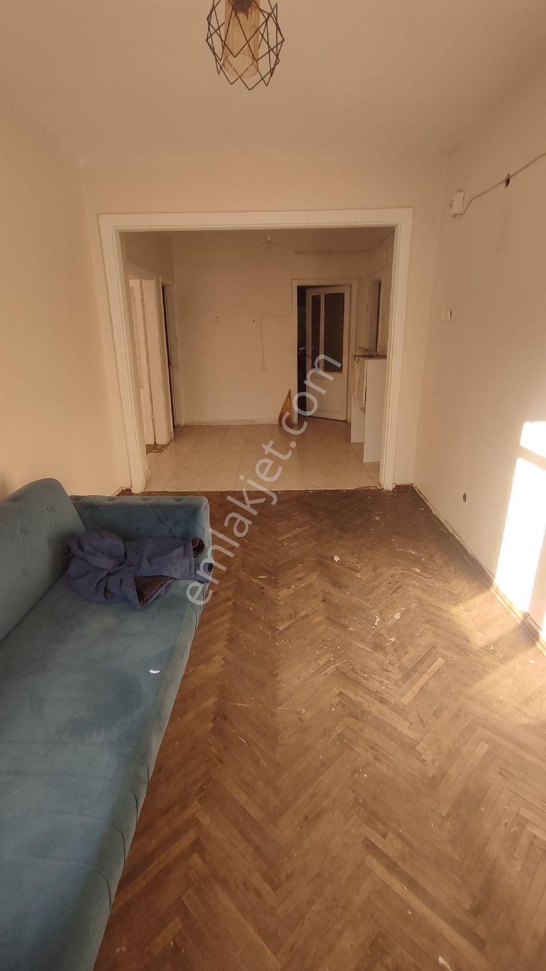 Cerrahpaşada 3+1 Kiralık Daire - Görsel 2