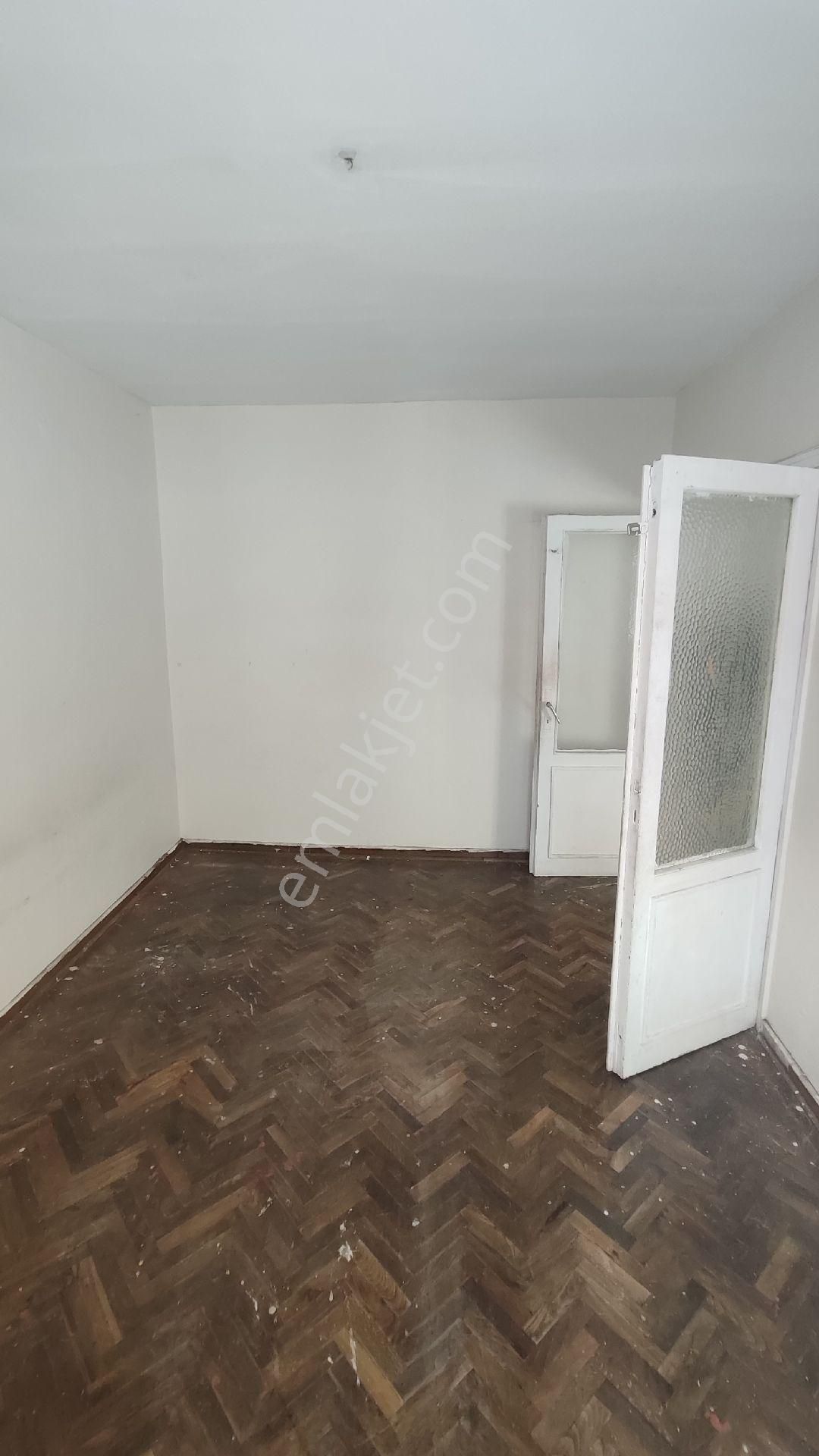 Cerrahpaşada 3+1 Kiralık Daire - Görsel 5