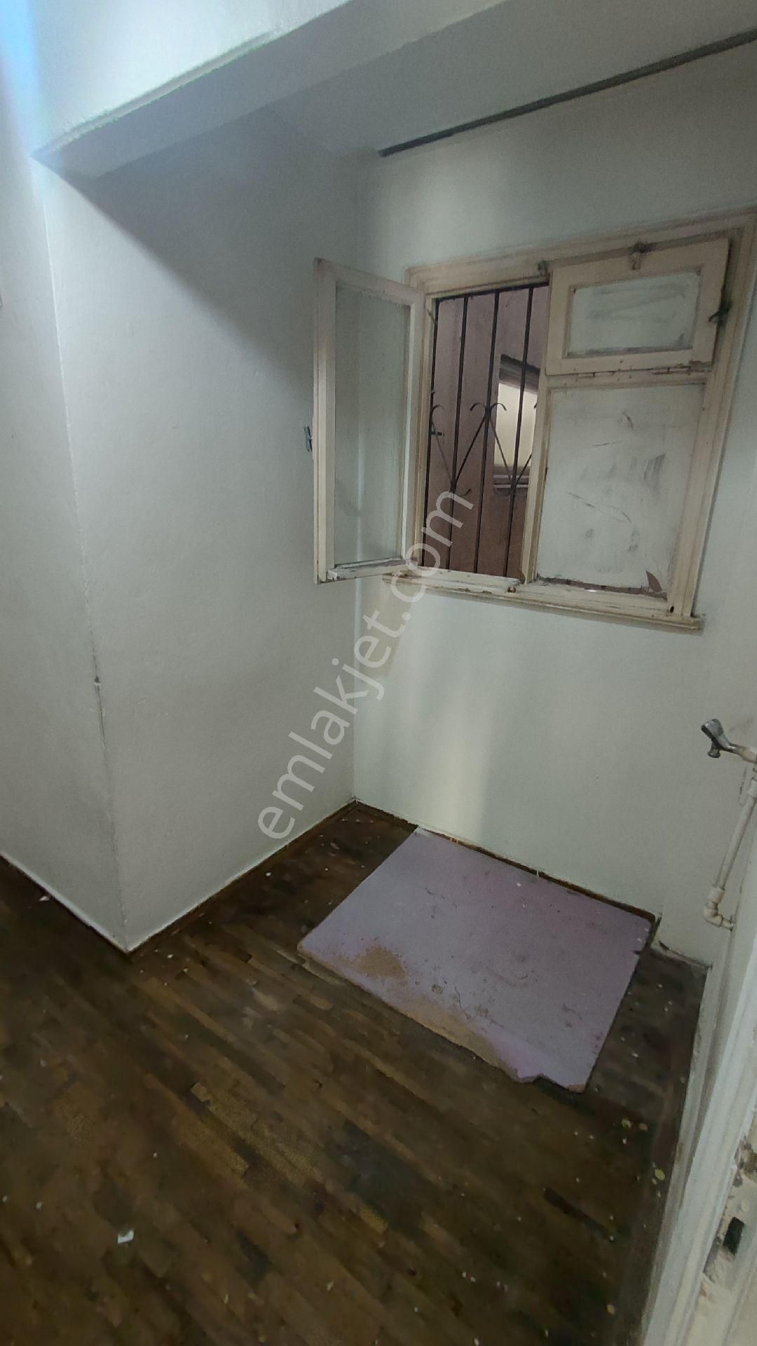 Cerrahpaşada 3+1 Kiralık Daire - Görsel 7