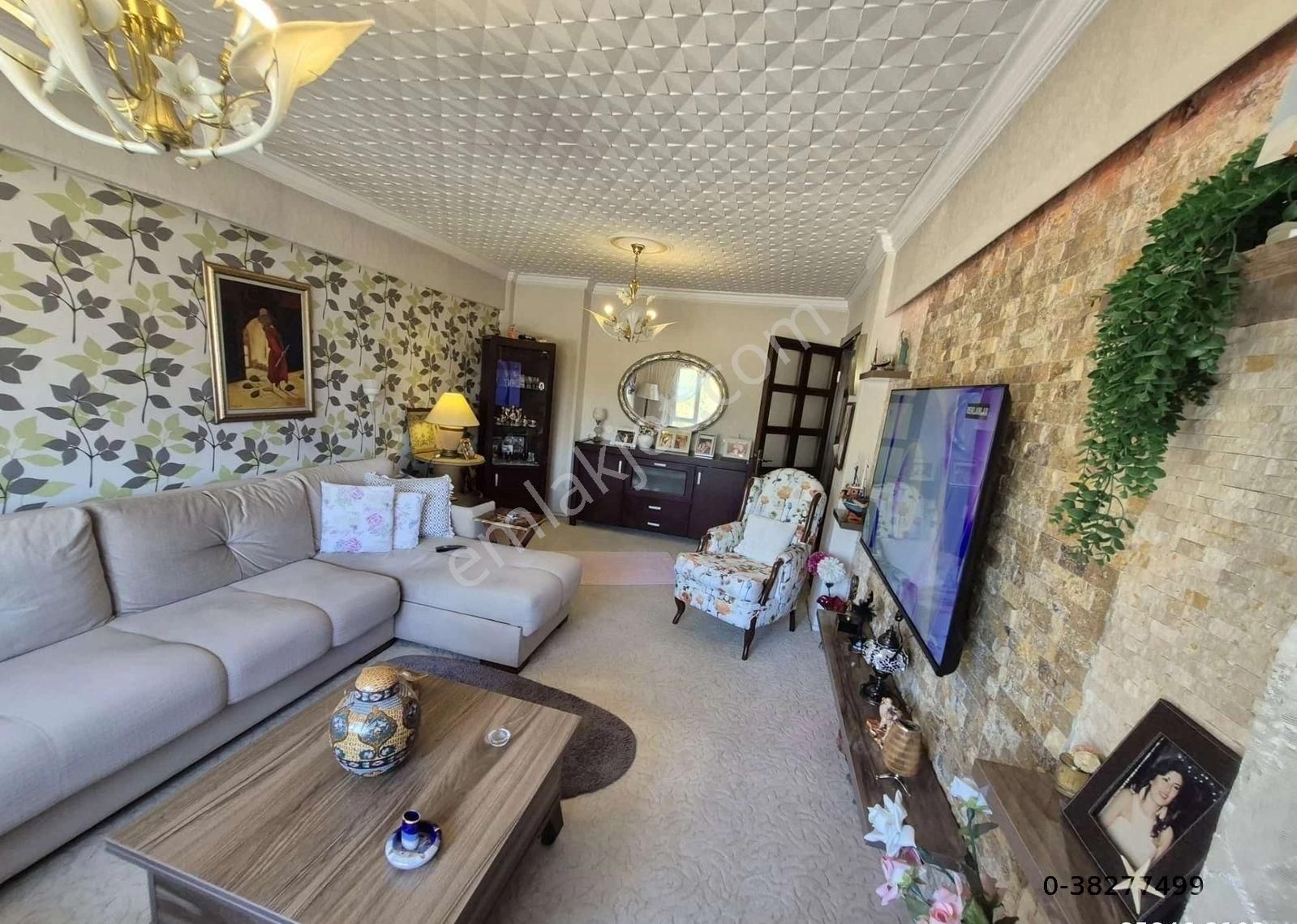 Buca Laleli Mahallesinde.uçanyolyanı/doğa Manzaralı/teraslı//otoparklı/3+1 Ferah Daire - Görsel 16