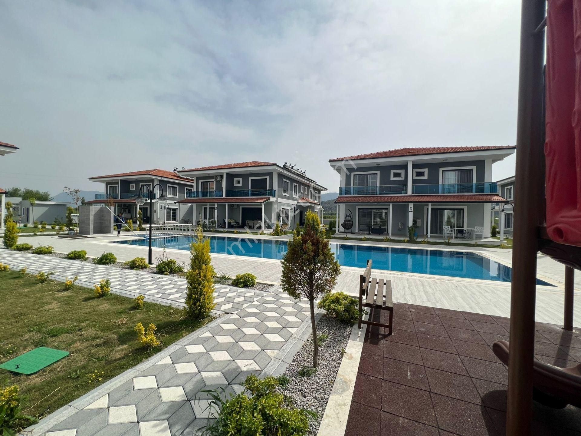 110m² Dubleks Villa – 150m² Müstakil Bahçeli, Havuzlu Site İçinde - Görsel 18