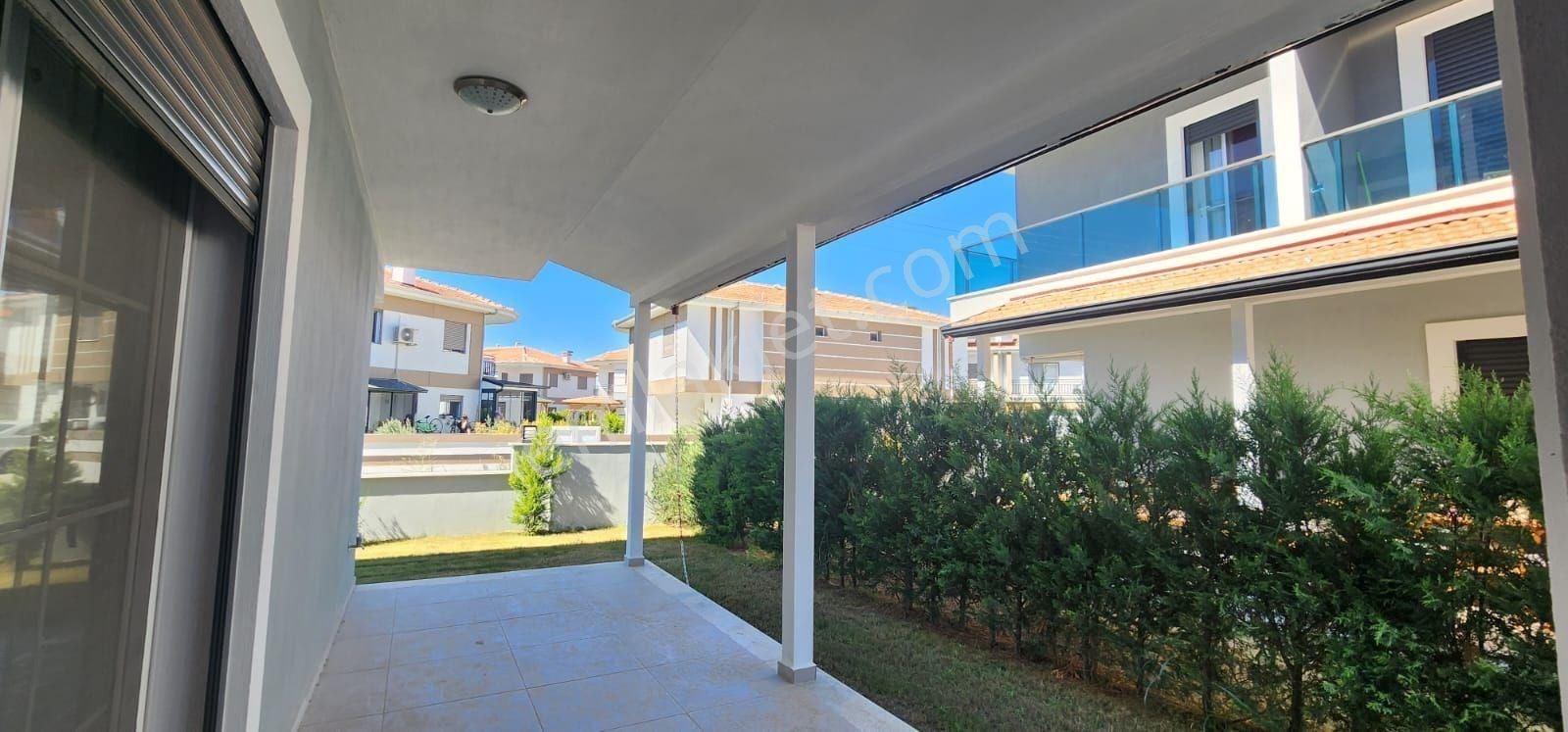 110m² Dubleks Villa – 150m² Müstakil Bahçeli, Havuzlu Site İçinde - Görsel 10