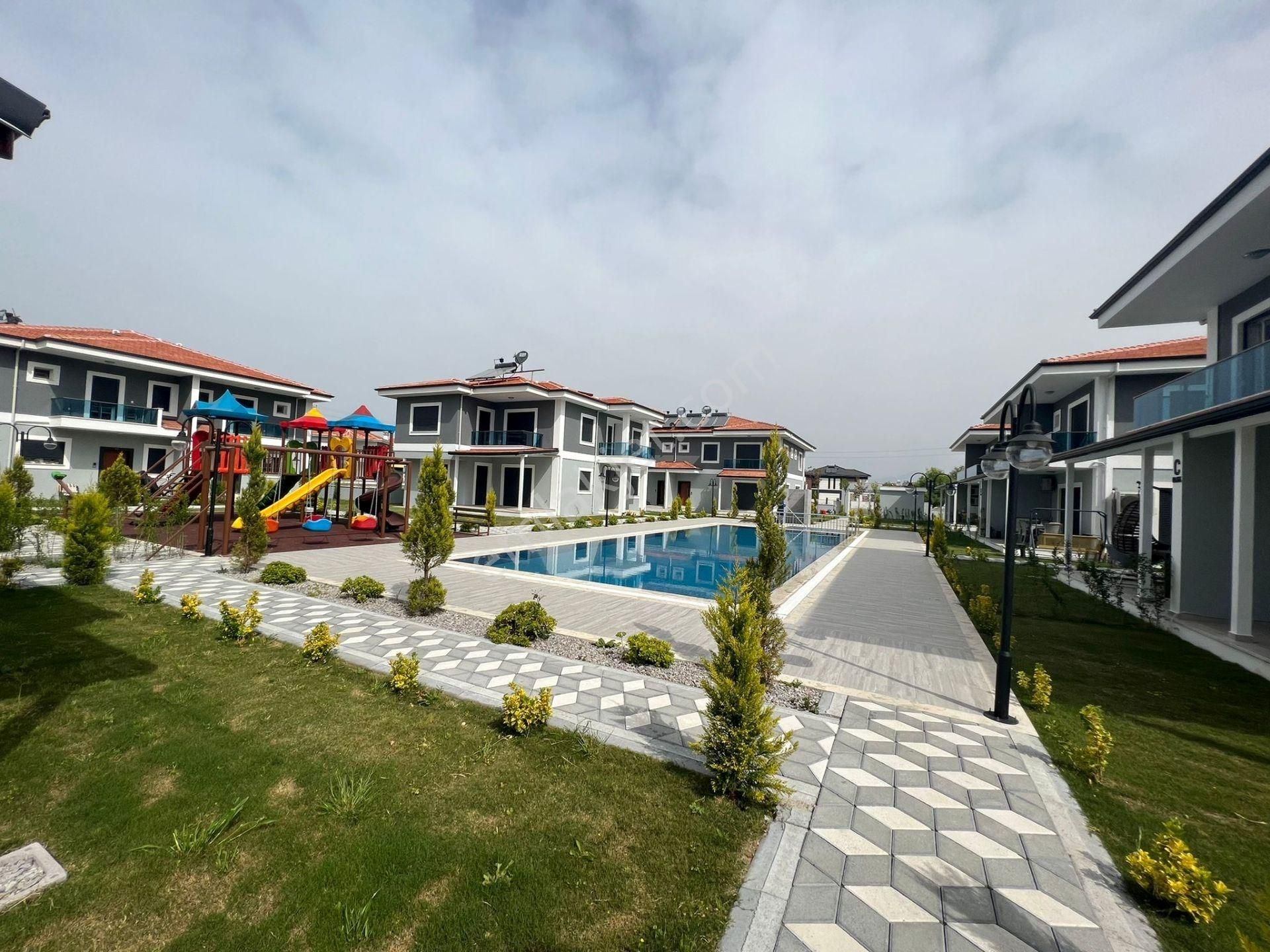 110m² Dubleks Villa – 150m² Müstakil Bahçeli, Havuzlu Site İçinde - Görsel 3