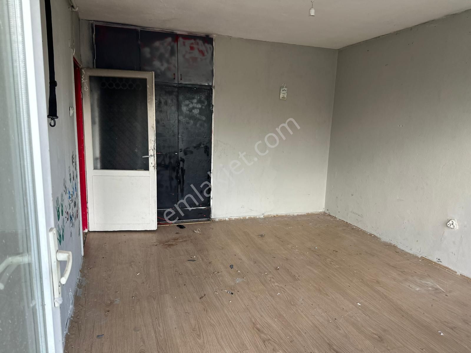 Altıparmak Cd.üzerinde Satılık 2+1 Asansörlü Daire - Görsel 5