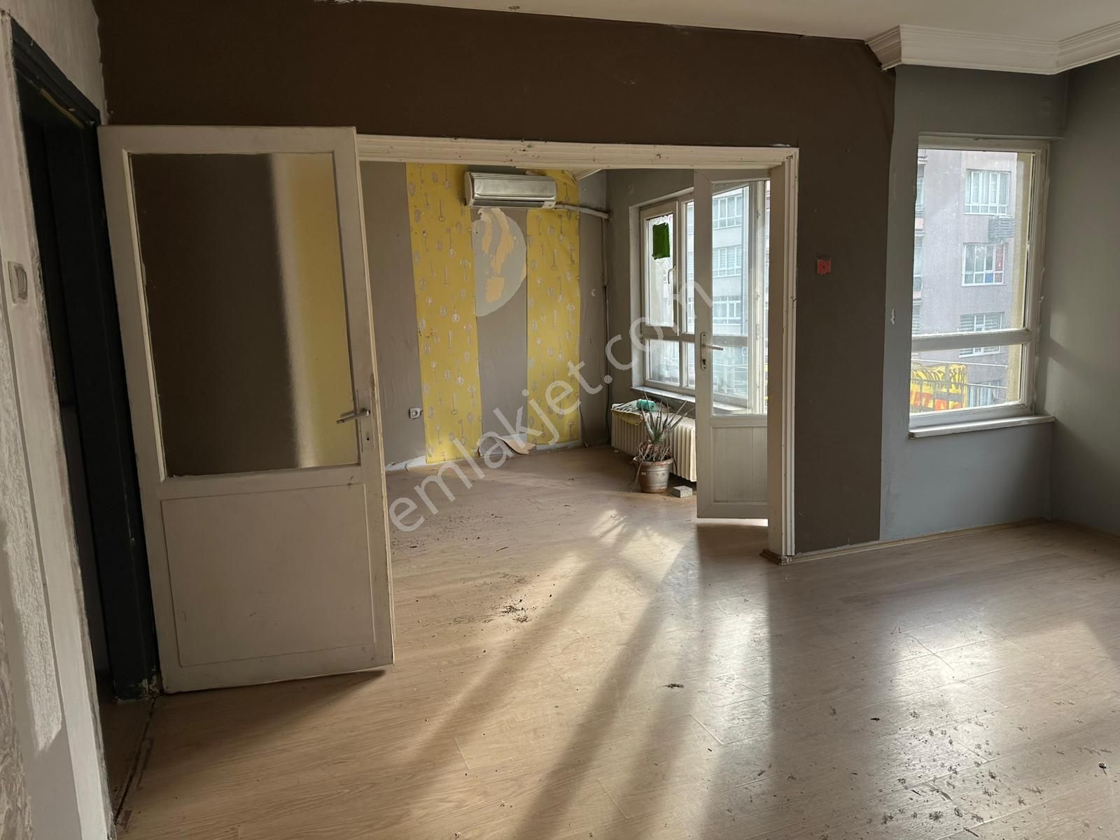 Altıparmak Cd.üzerinde Satılık 2+1 Asansörlü Daire - Görsel 15