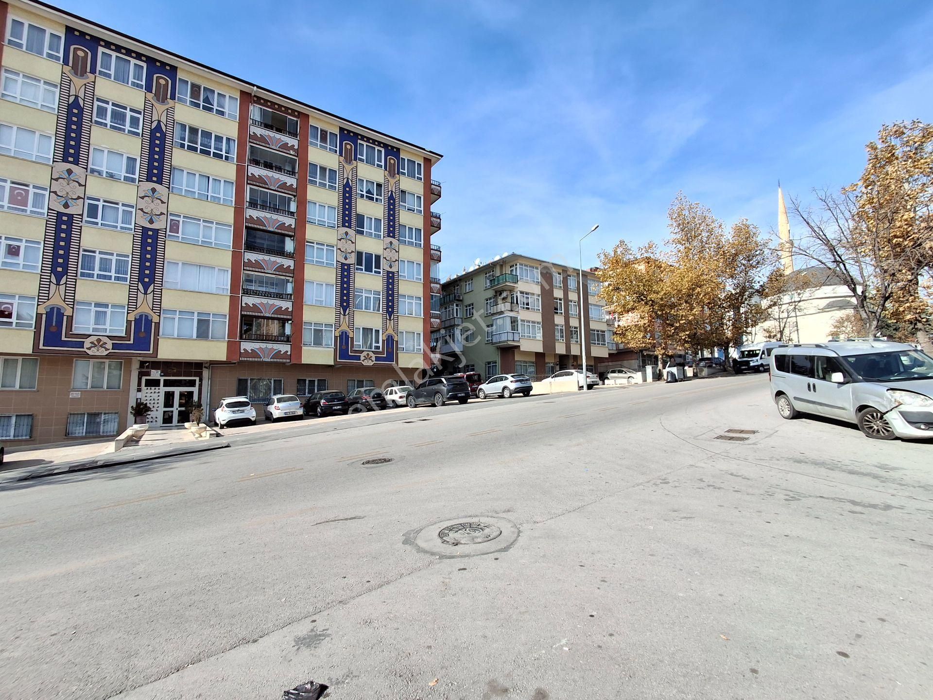 3+1 Asansörlü Cadde Üzeri Manzaralı Orta Kat Bağımsız S. Merkezi Konum - Görsel 34