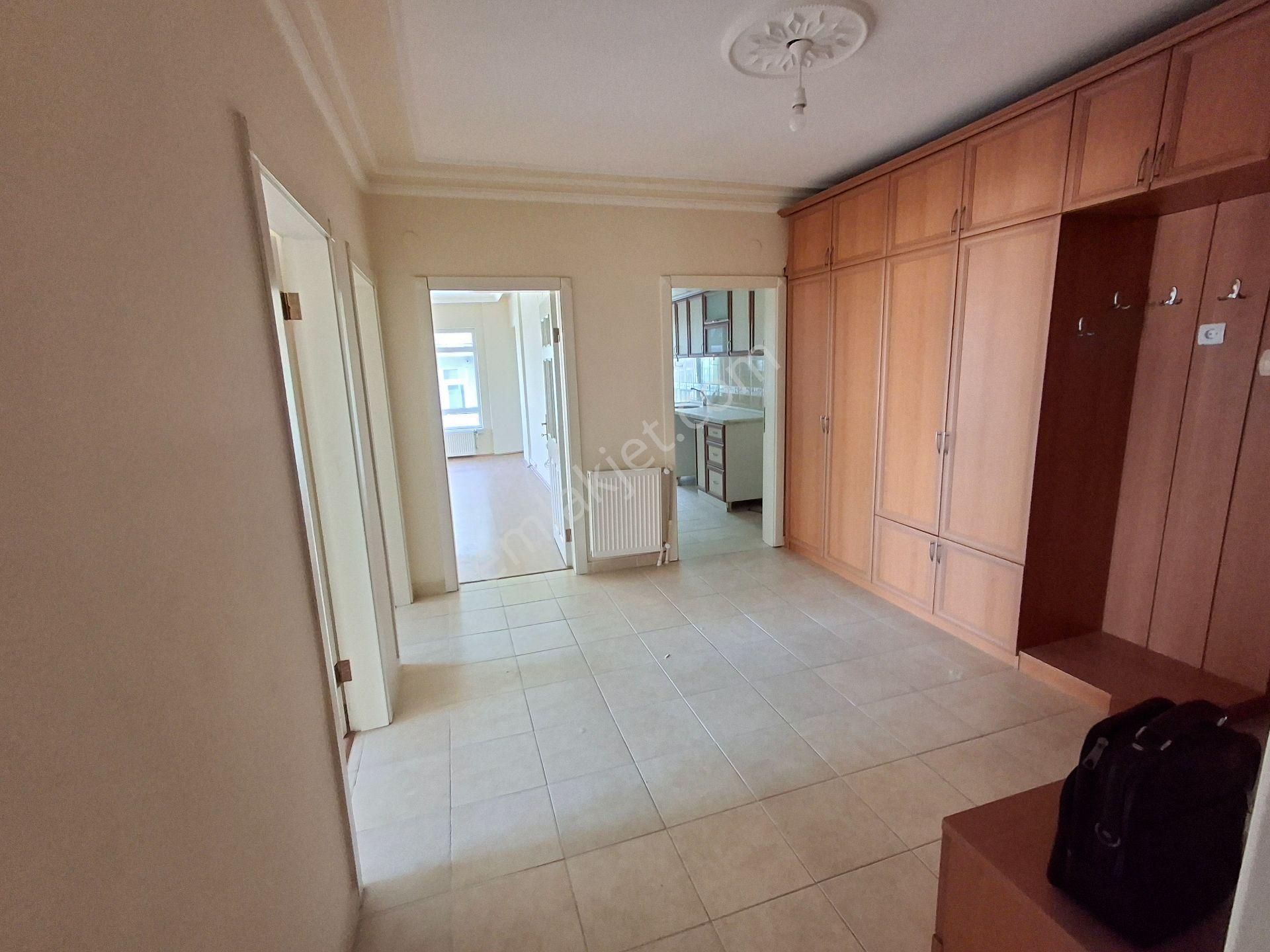 3+1 Asansörlü Cadde Üzeri Manzaralı Orta Kat Bağımsız S. Merkezi Konum - Görsel 28