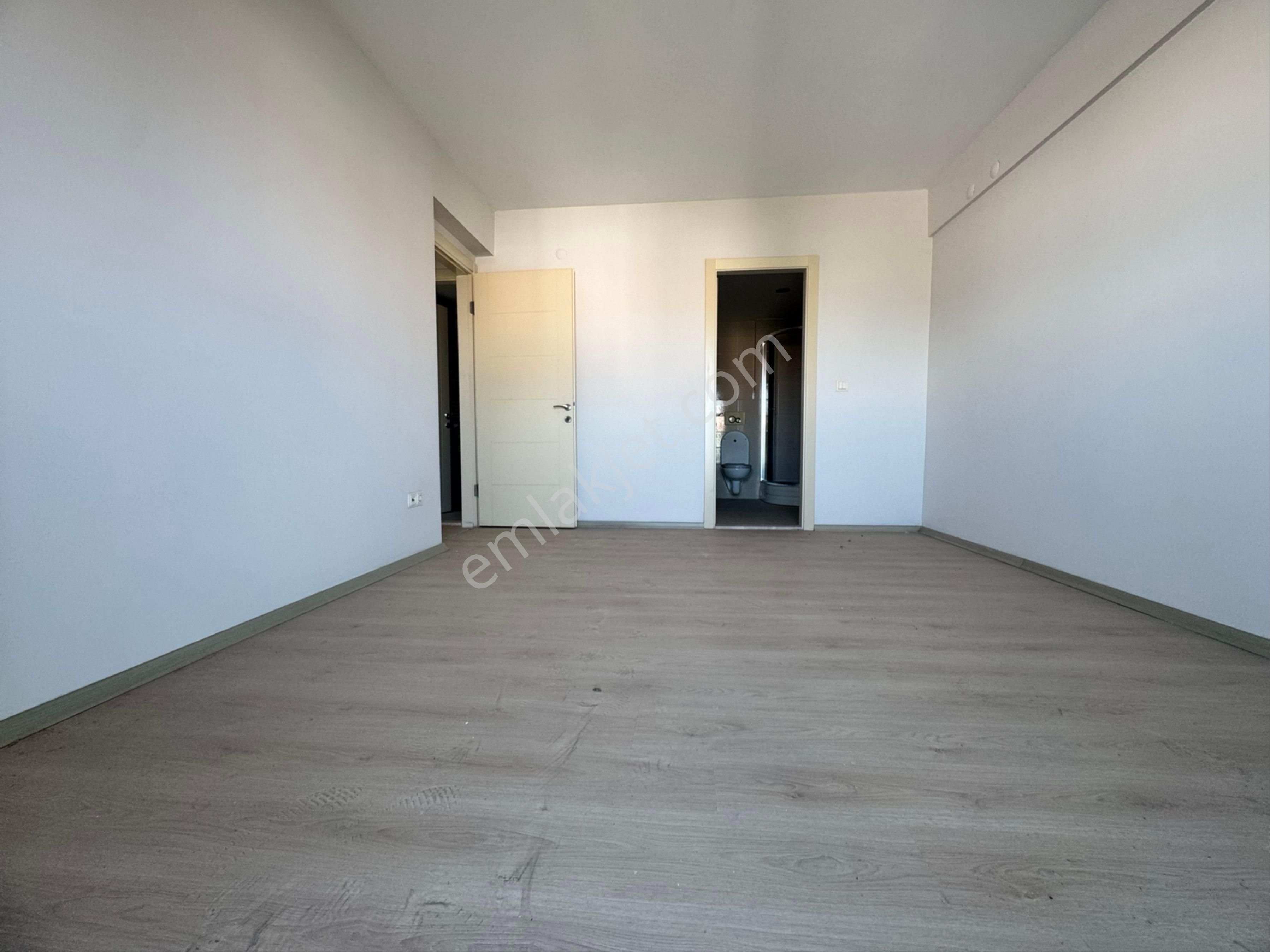 Volkan Koçyiğit Bulvarı Üzerinde 3+1 140m2 Arakat Asansörlü Ebeveyn Banyolu Site İçi Satılık Daire - Görsel 15