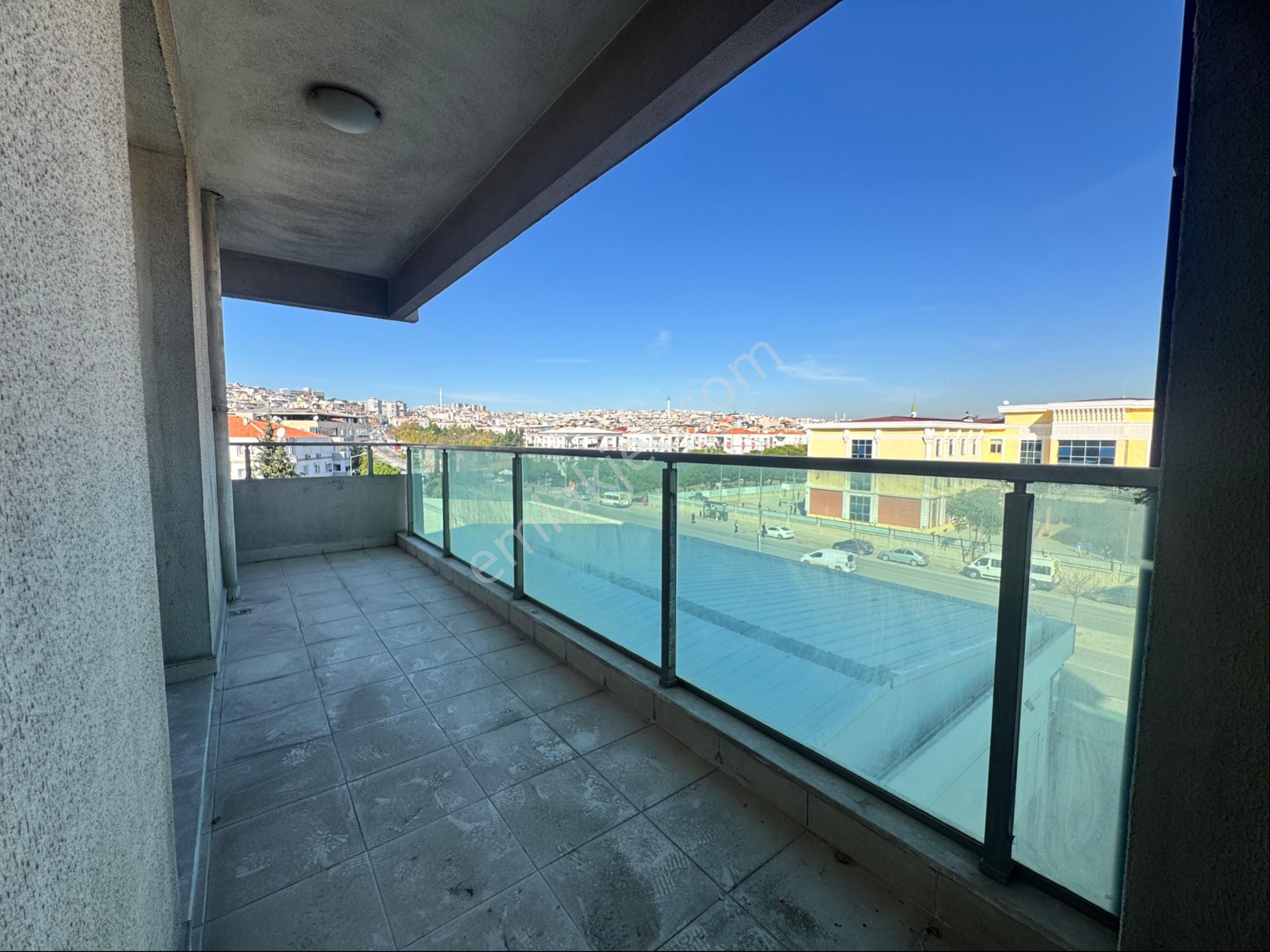 Volkan Koçyiğit Bulvarı Üzerinde 3+1 140m2 Arakat Asansörlü Ebeveyn Banyolu Site İçi Satılık Daire - Görsel 5