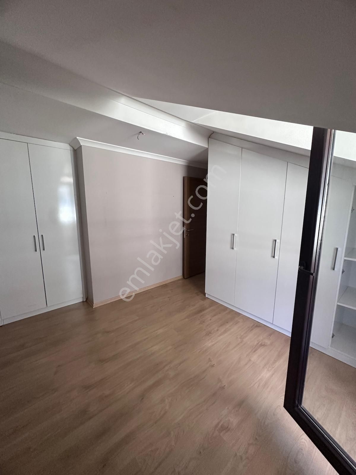 Metrobüse Yürüme Mesafesinde, Kullanışlı Dubleks Daire - Görsel 8