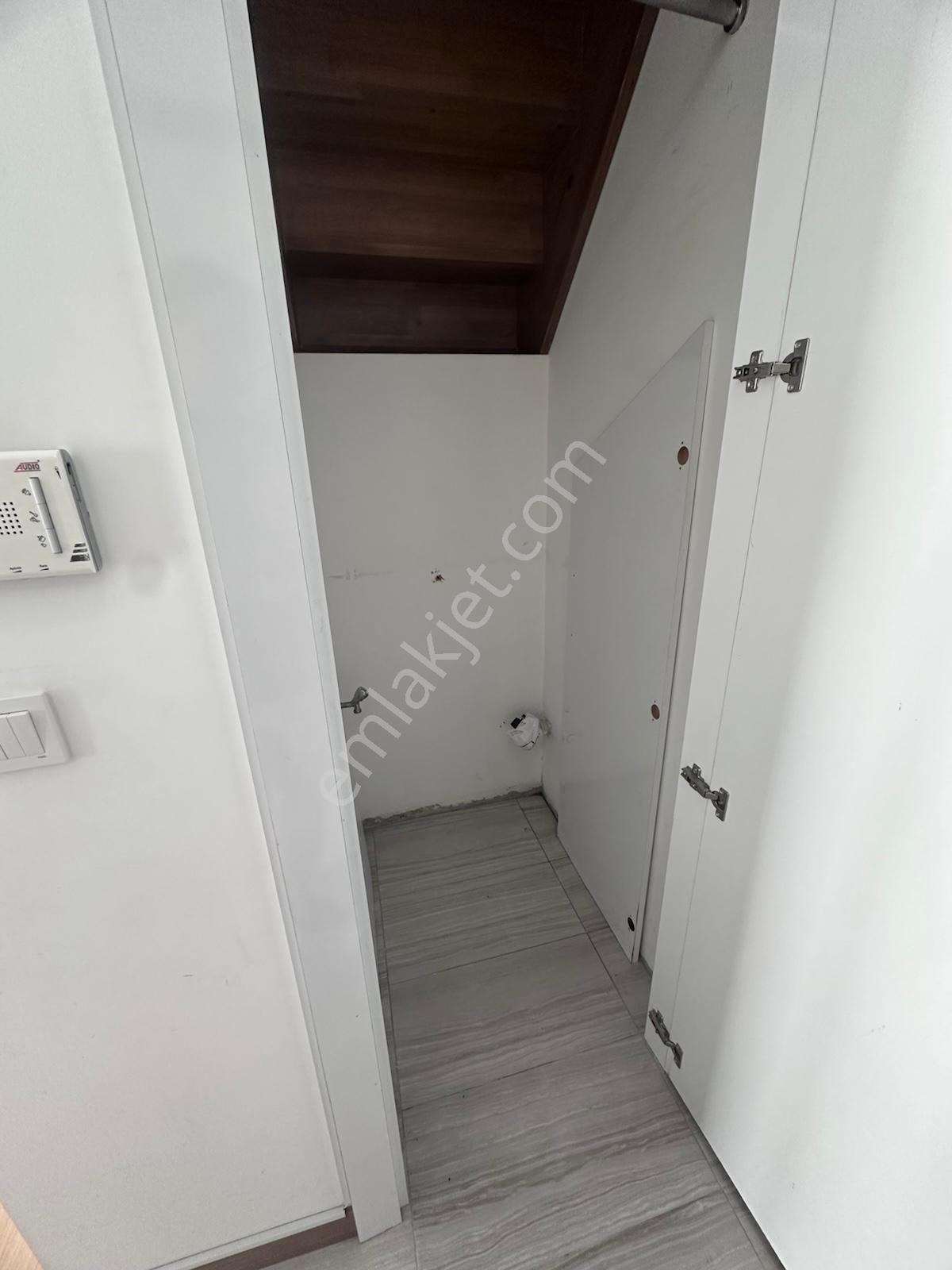 Metrobüse Yürüme Mesafesinde, Kullanışlı Dubleks Daire - Görsel 4