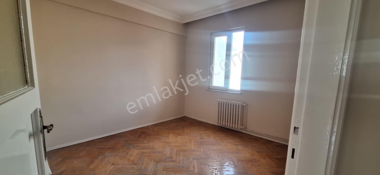 Sakaldöken Caddesi Üzerinde Satılık Daire - Görsel 9