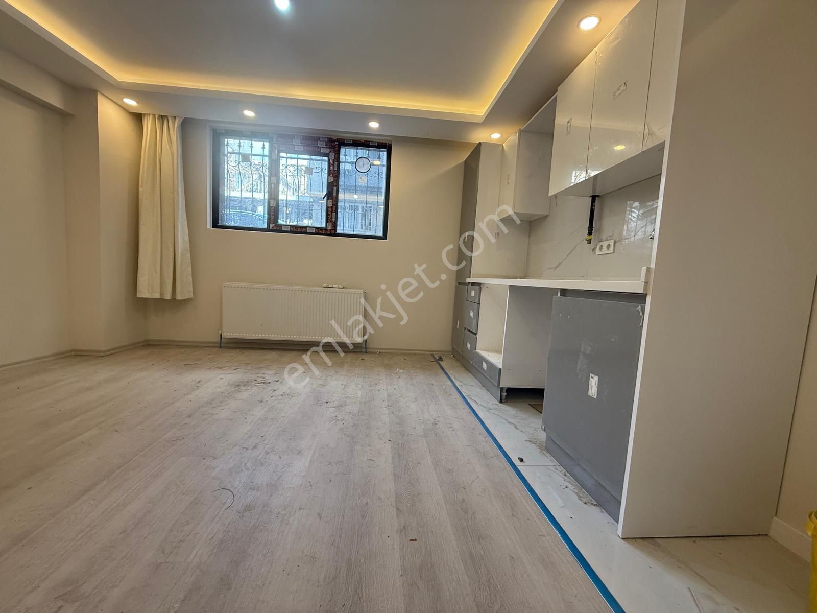 İstanbul House'dan B.evler'de Sıfır Binada 2+1 Bahçe Katı Daire - Görsel 2