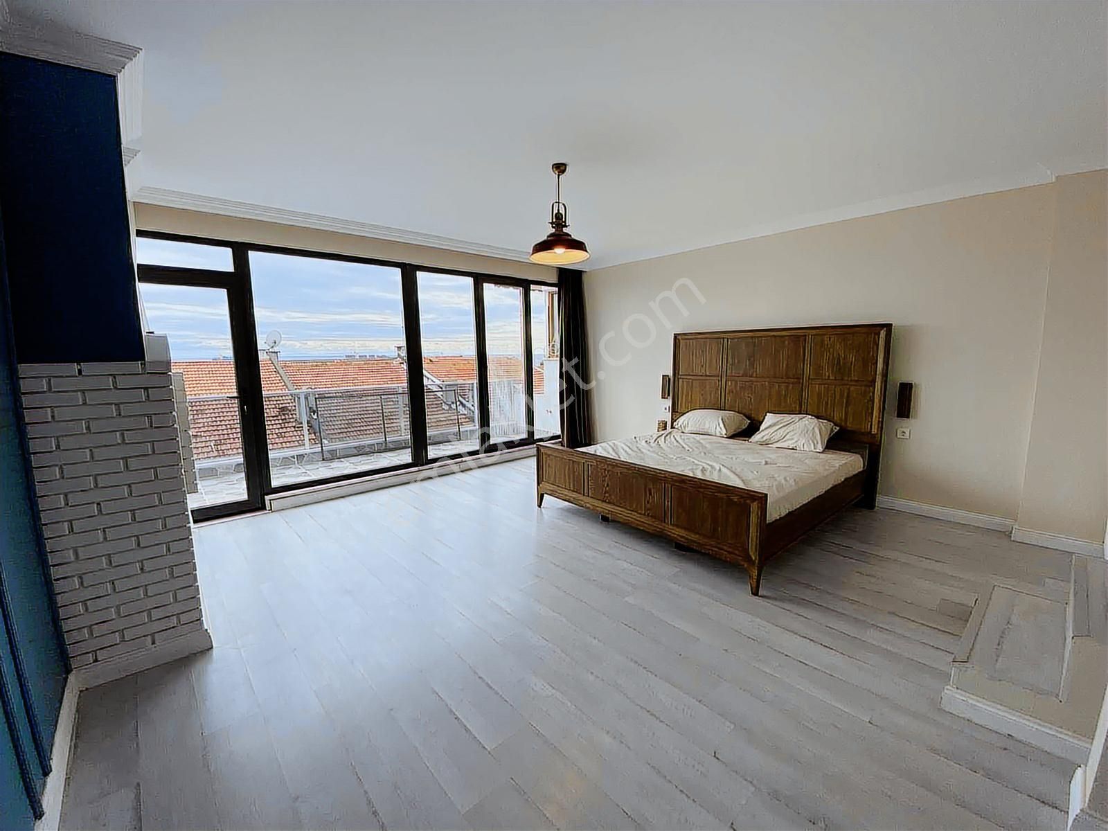 Aydınlar Sitesi Satılık Lüks Tadilatlı Deniz Manzaralı 4+2 Villa - Görsel 31