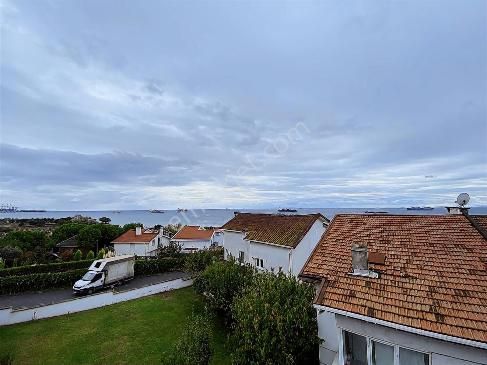 Aydınlar Sitesi Satılık Lüks Tadilatlı Deniz Manzaralı 4+2 Villa - Görsel 13